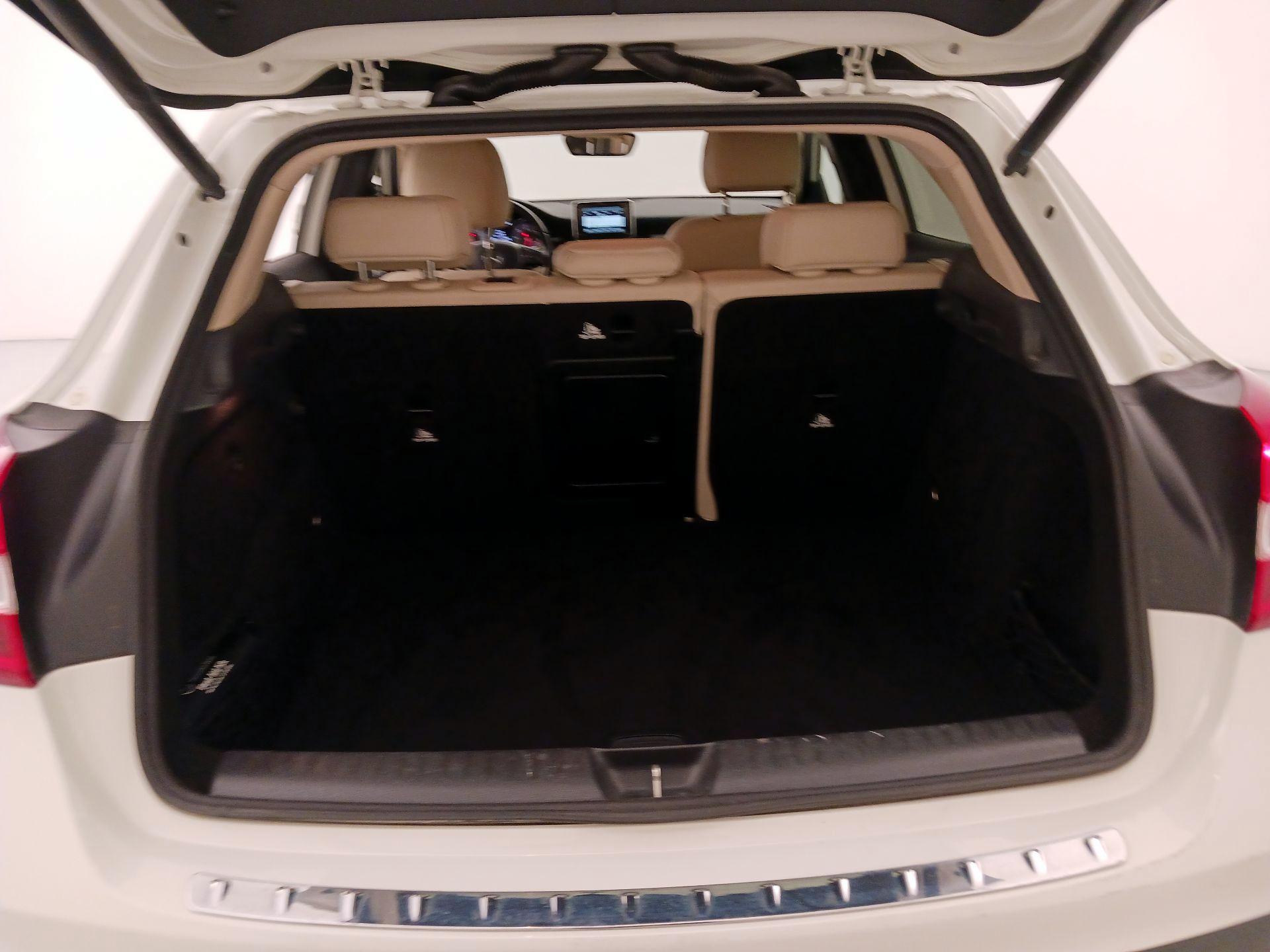 Thumbnail: 2015 Mercedes-Benz GLA - 20