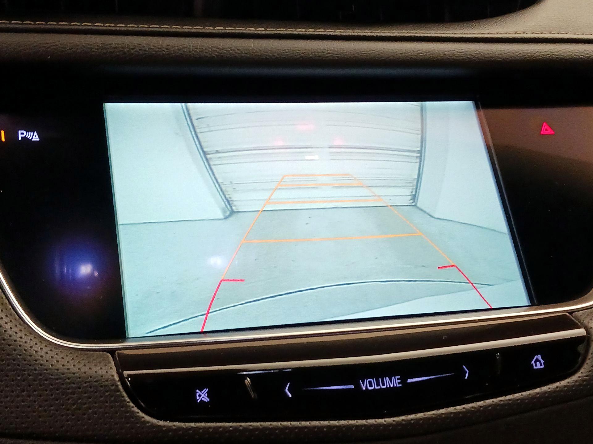 Thumbnail: 2017 Cadillac XT5 - 15