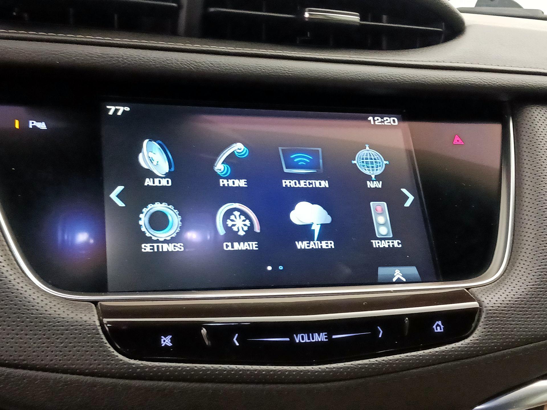 Thumbnail: 2017 Cadillac XT5 - 16