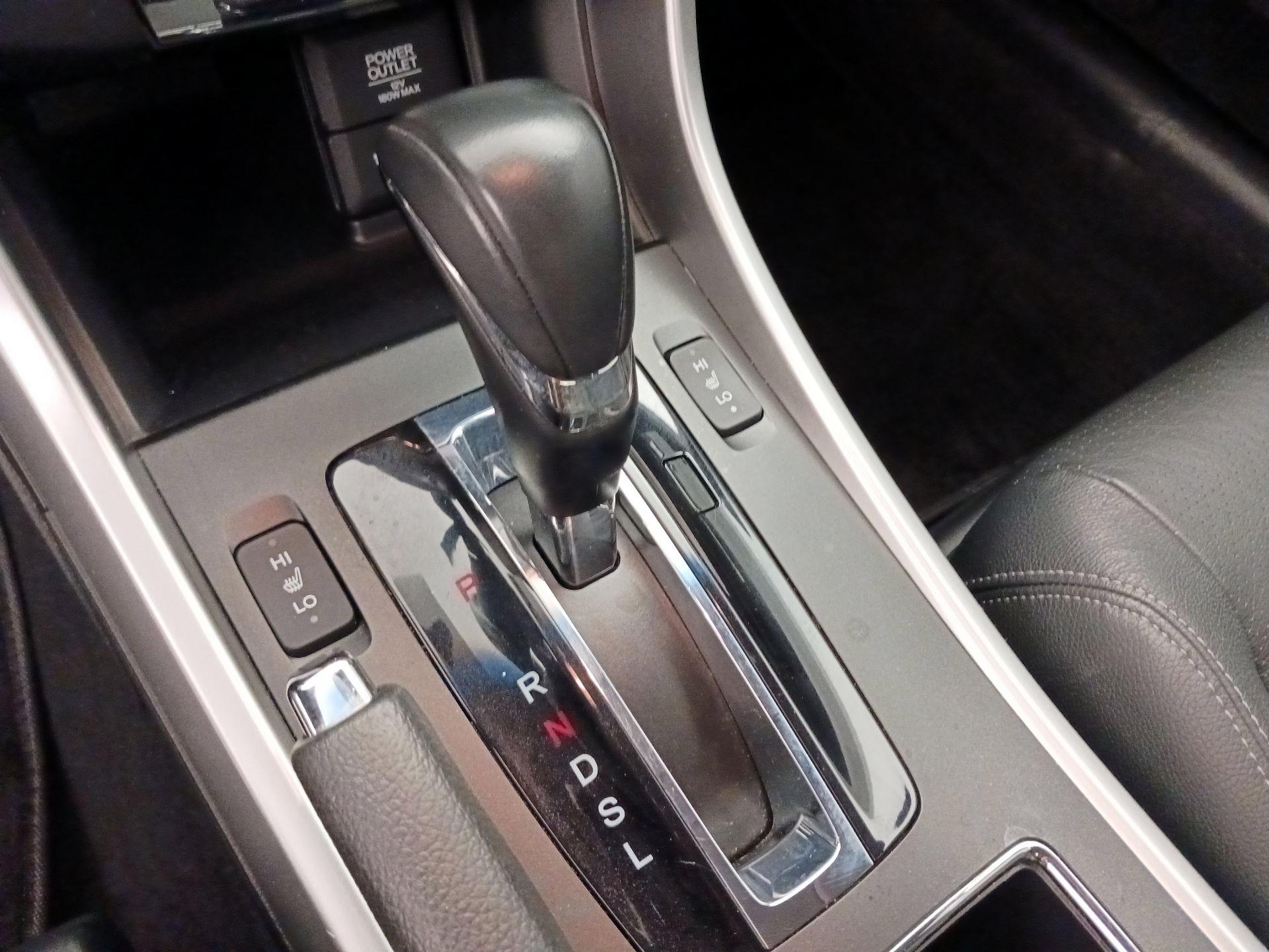 Thumbnail: 2013 Honda Accord - 17