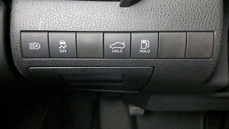 2024 Toyota Camry SE 13