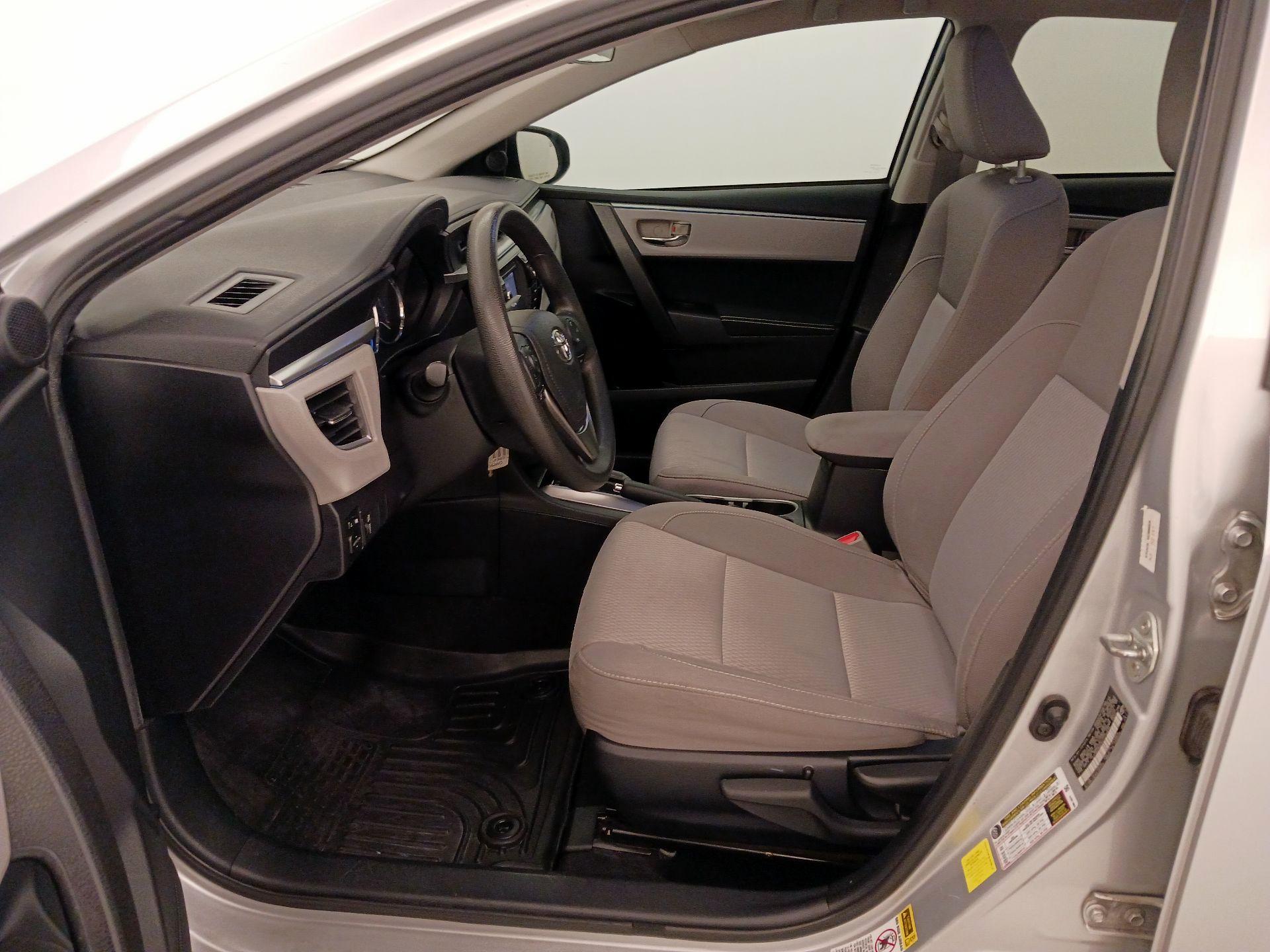 Thumbnail: 2015 Toyota Corolla - 11