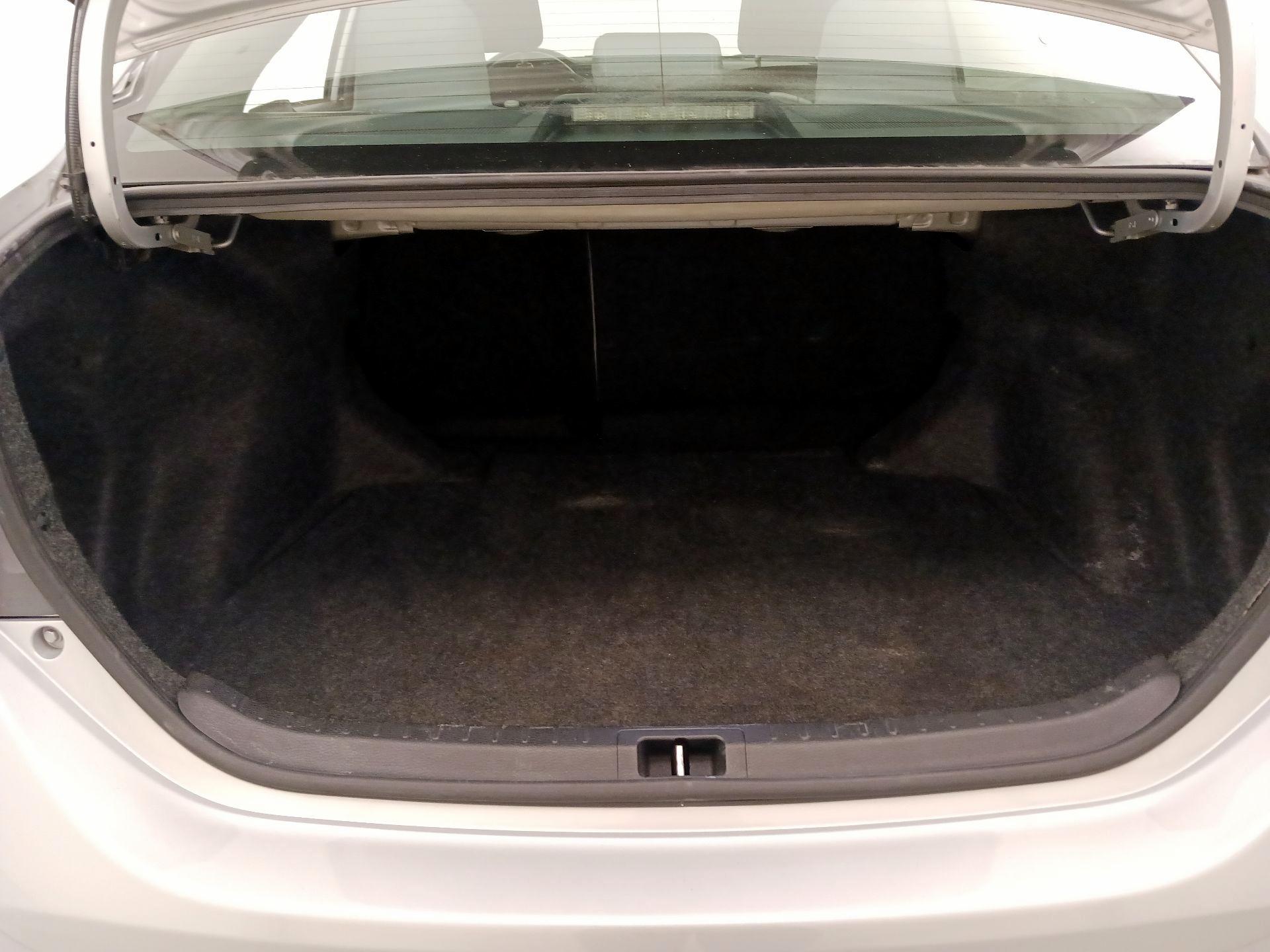 Thumbnail: 2015 Toyota Corolla - 20