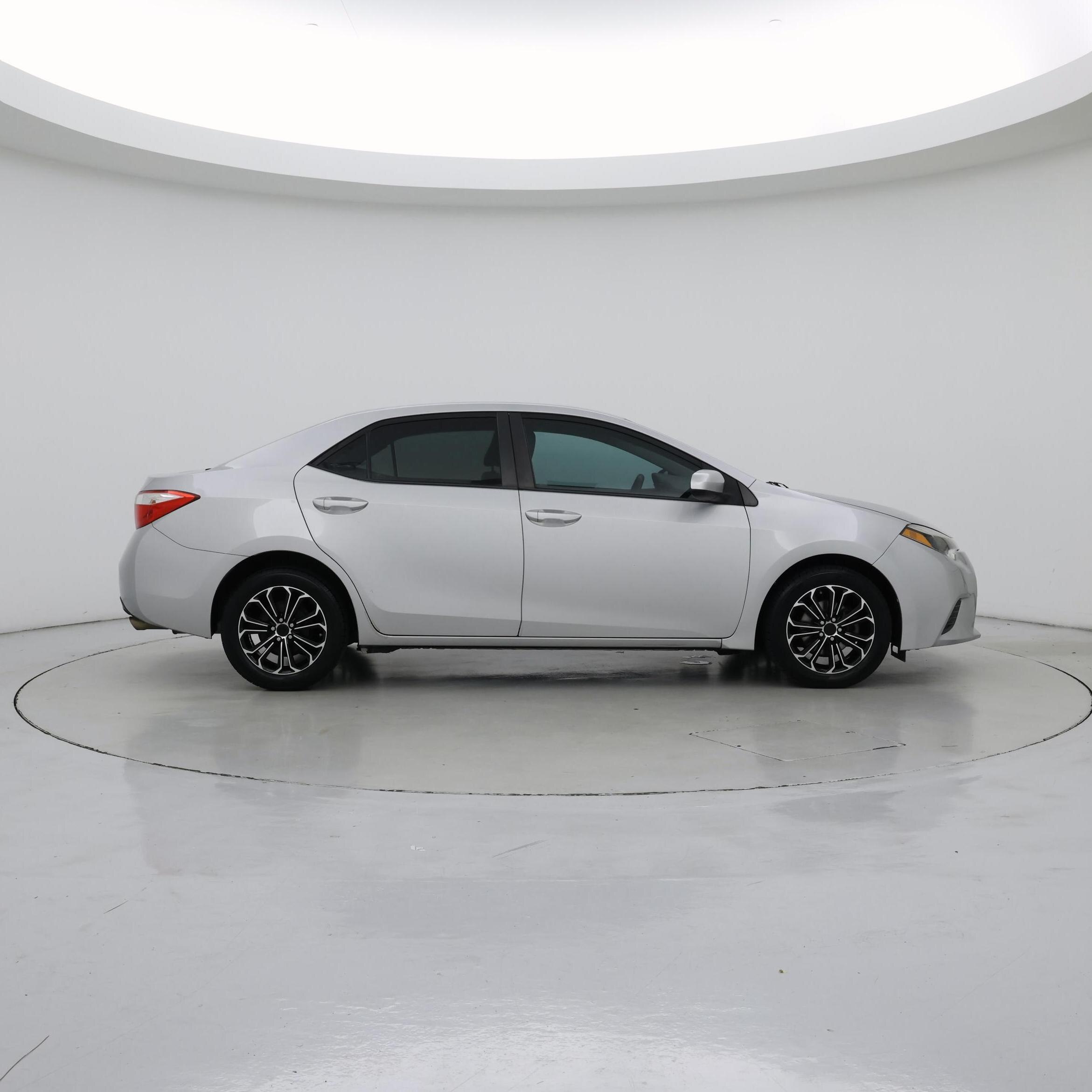 Thumbnail: 2015 Toyota Corolla - 7