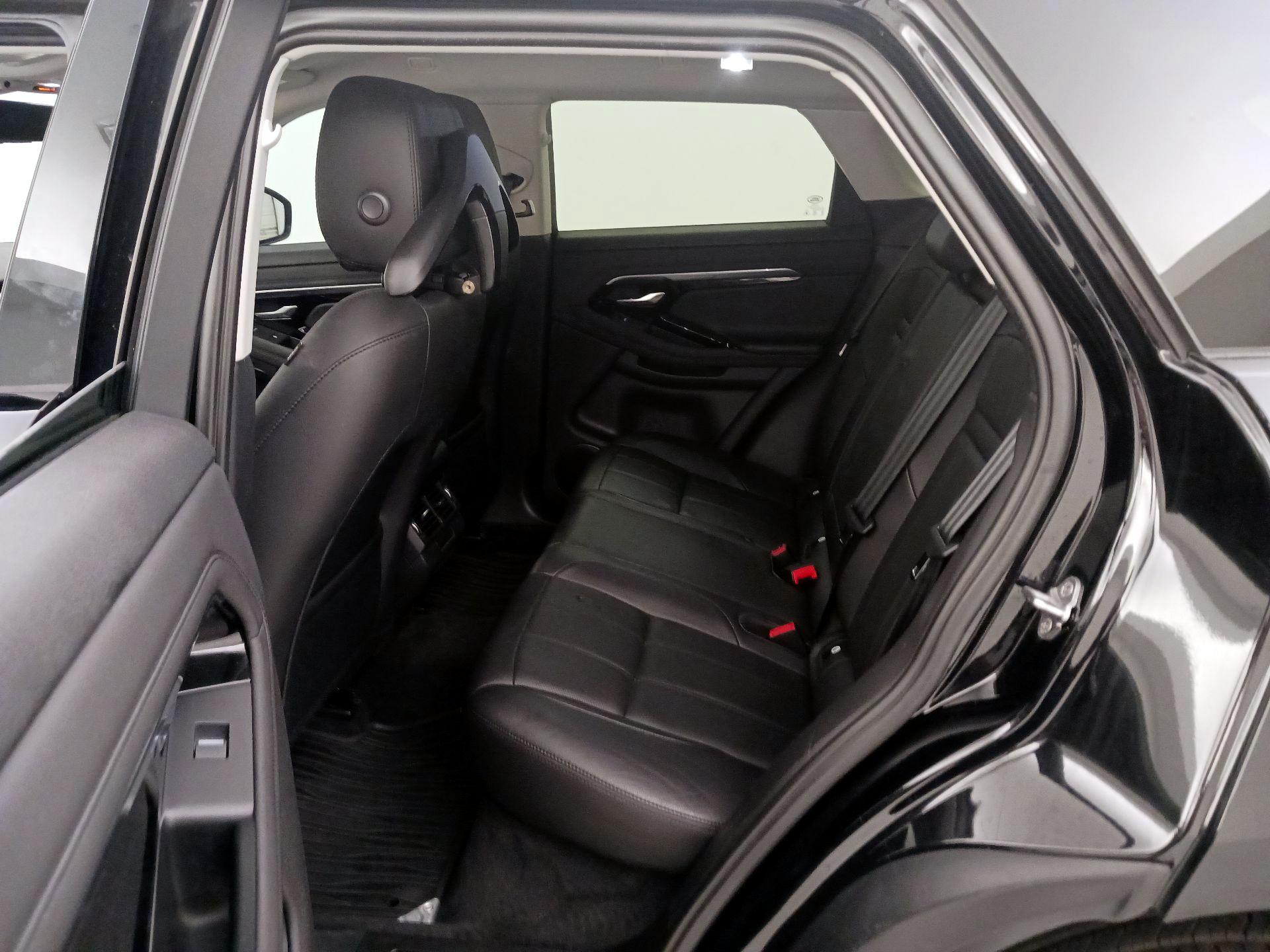 Thumbnail: 2020 Land Rover Range Rover Evoque - 19