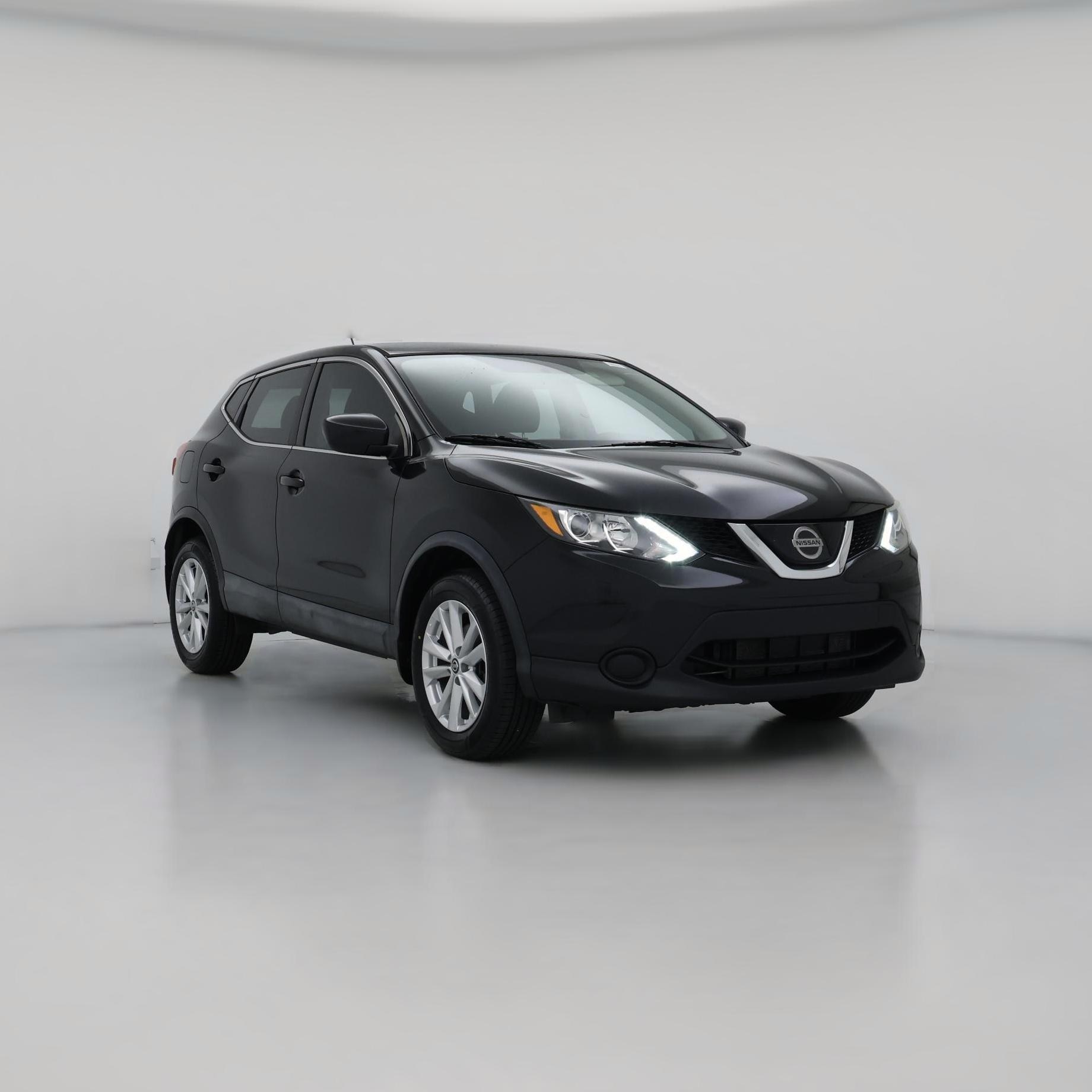 Thumbnail: 2019 Nissan Rogue Sport - 1