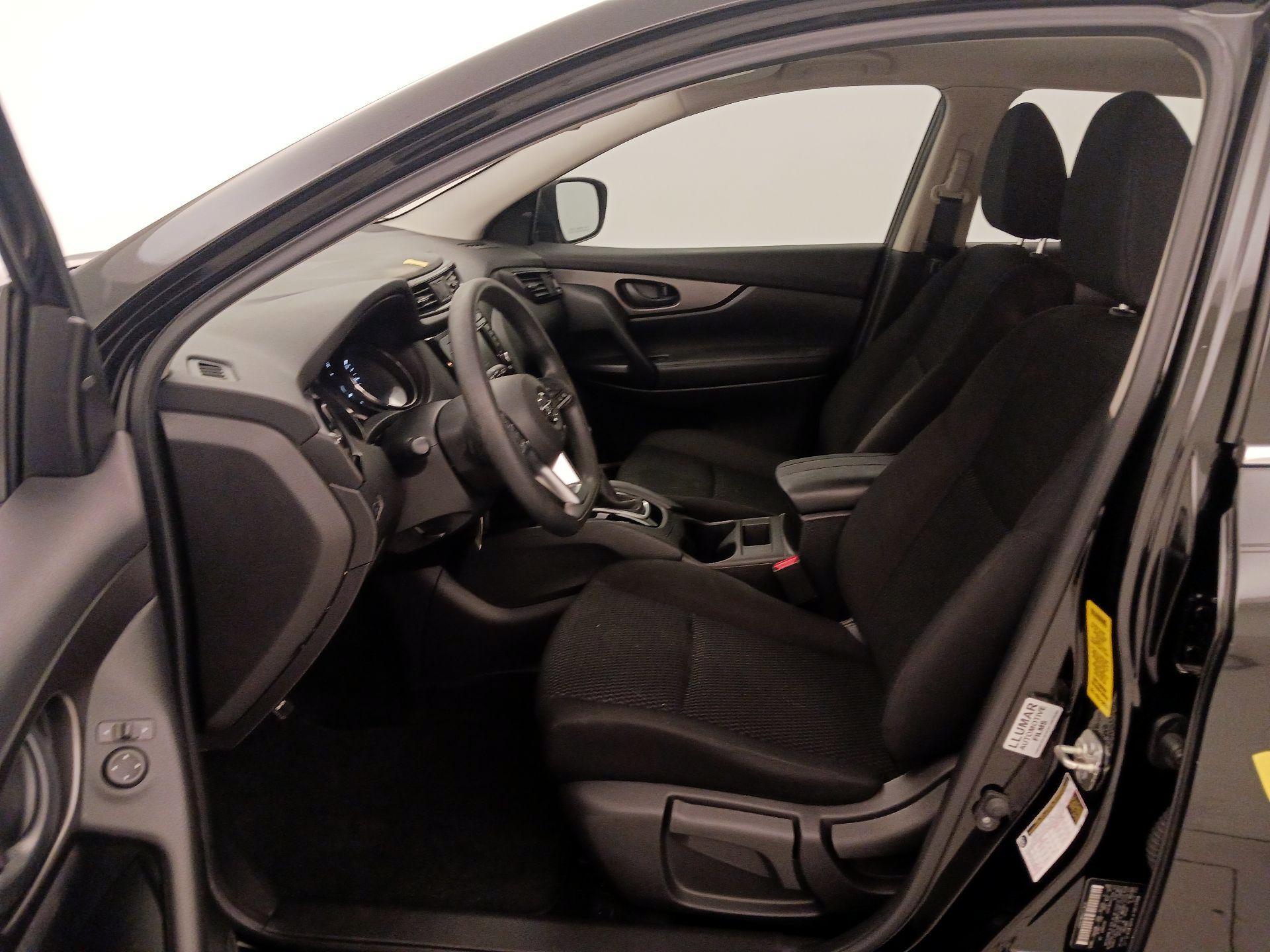 Thumbnail: 2019 Nissan Rogue Sport - 11