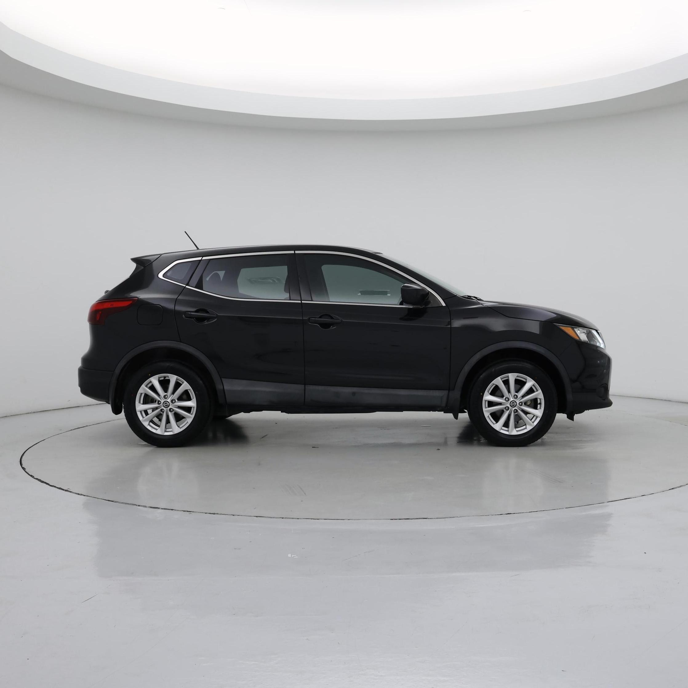 Thumbnail: 2019 Nissan Rogue Sport - 7