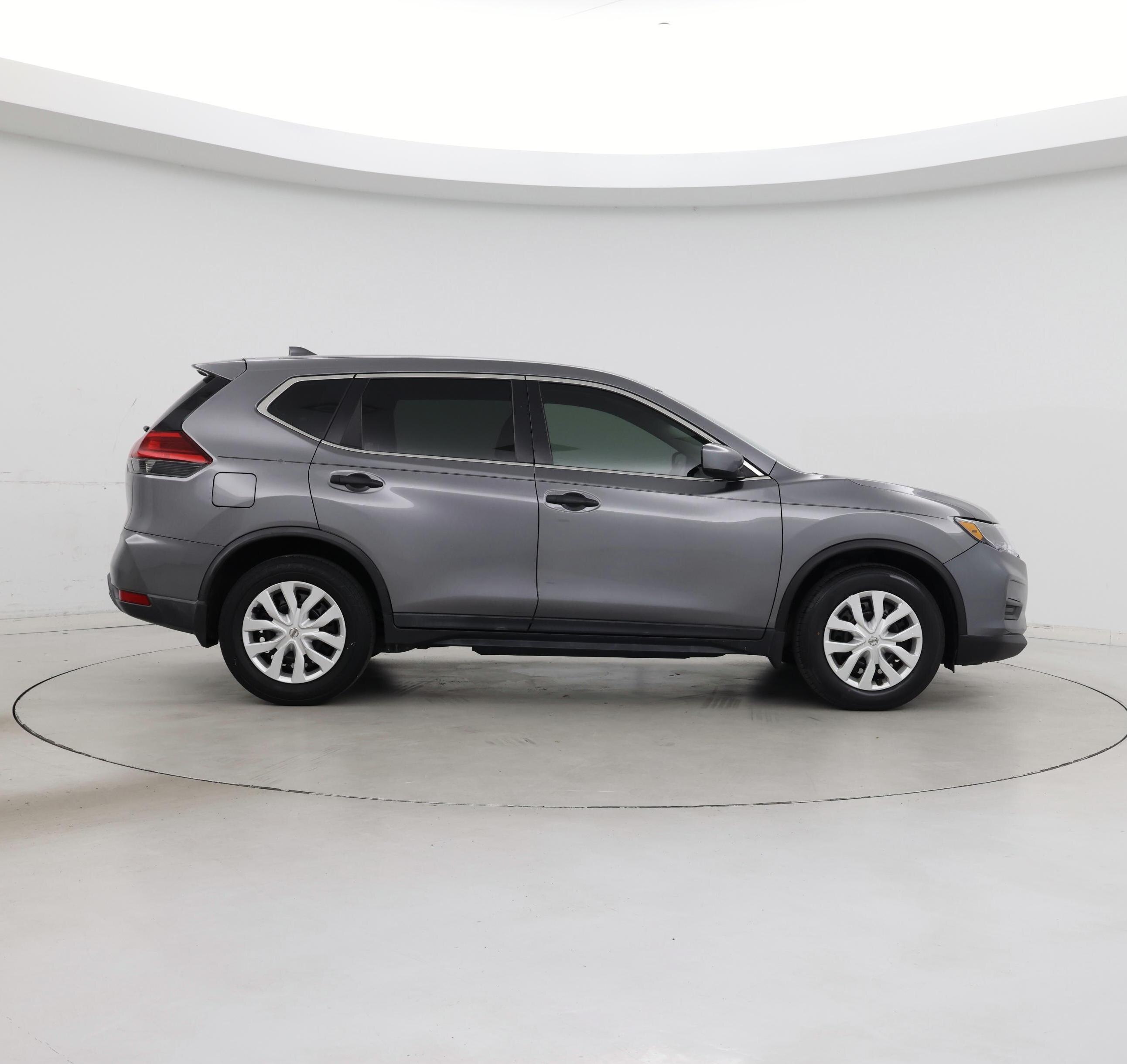 Thumbnail: 2017 Nissan Rogue - 7