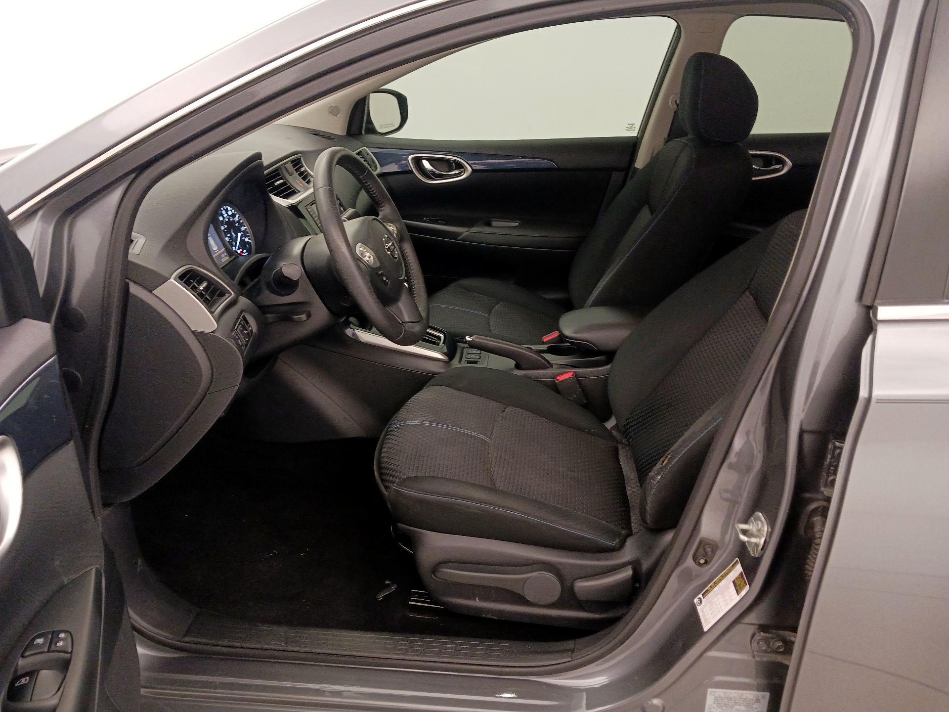 Thumbnail: 2019 Nissan Sentra - 11