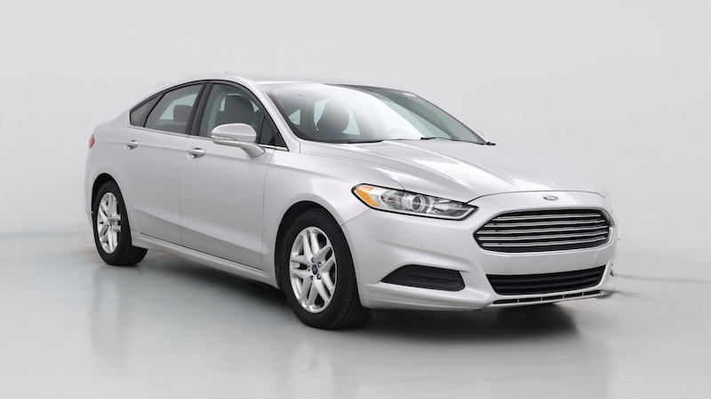 2016 Ford Fusion SE Hero Image