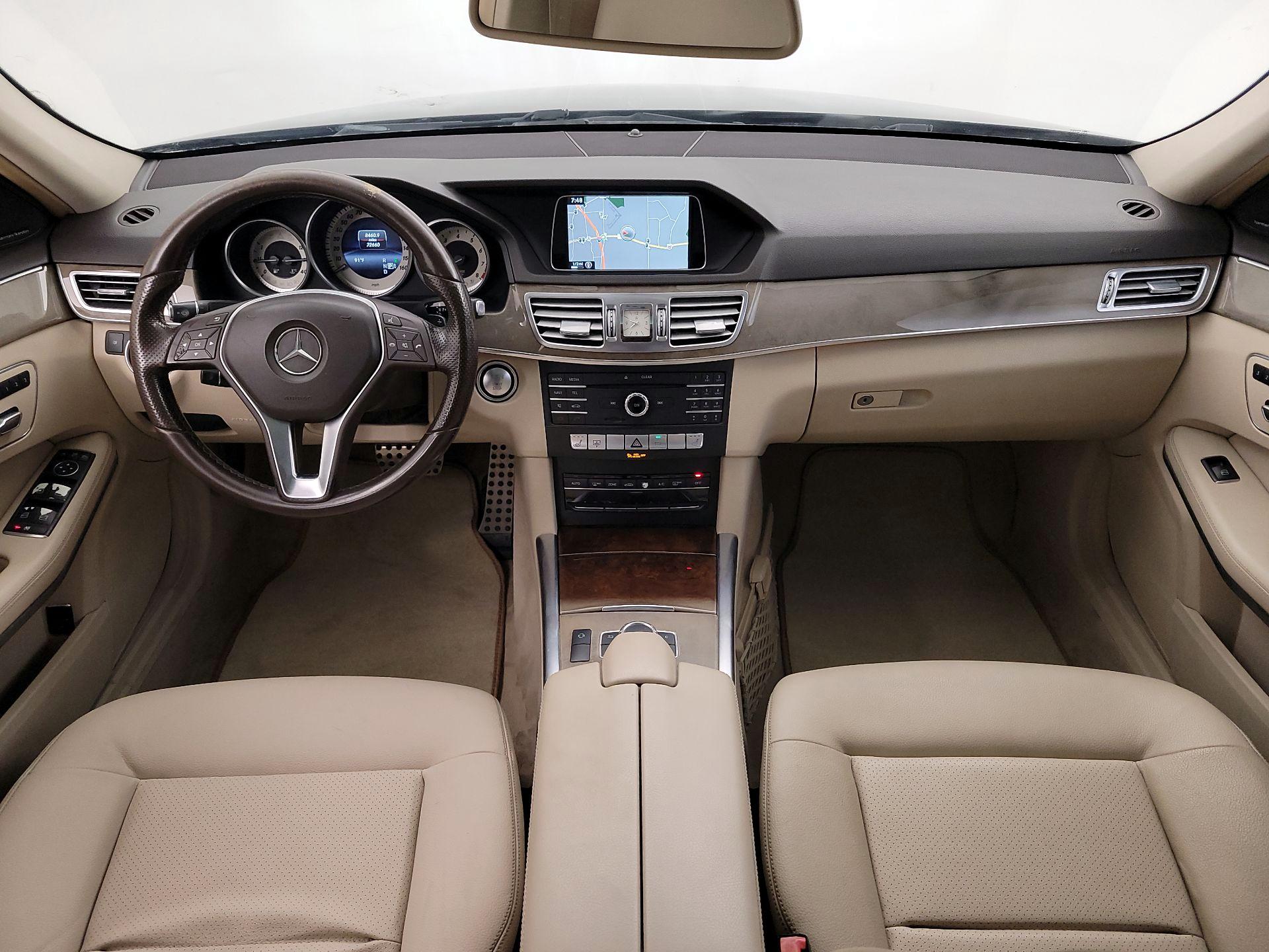 Thumbnail: 2016 Mercedes-Benz E-Class - 9