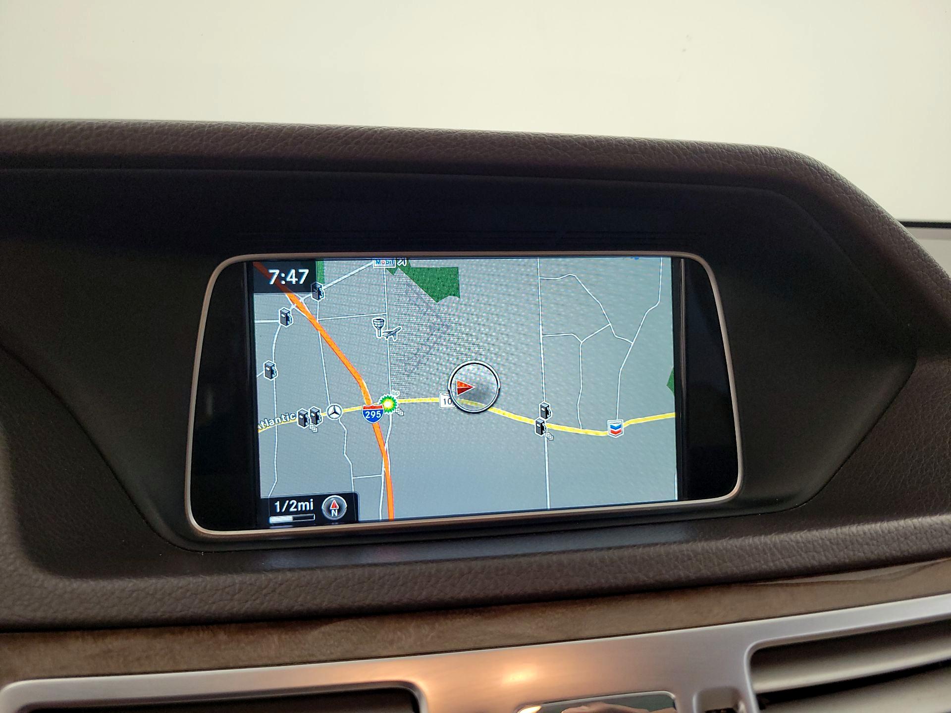 Thumbnail: 2016 Mercedes-Benz E-Class - 14