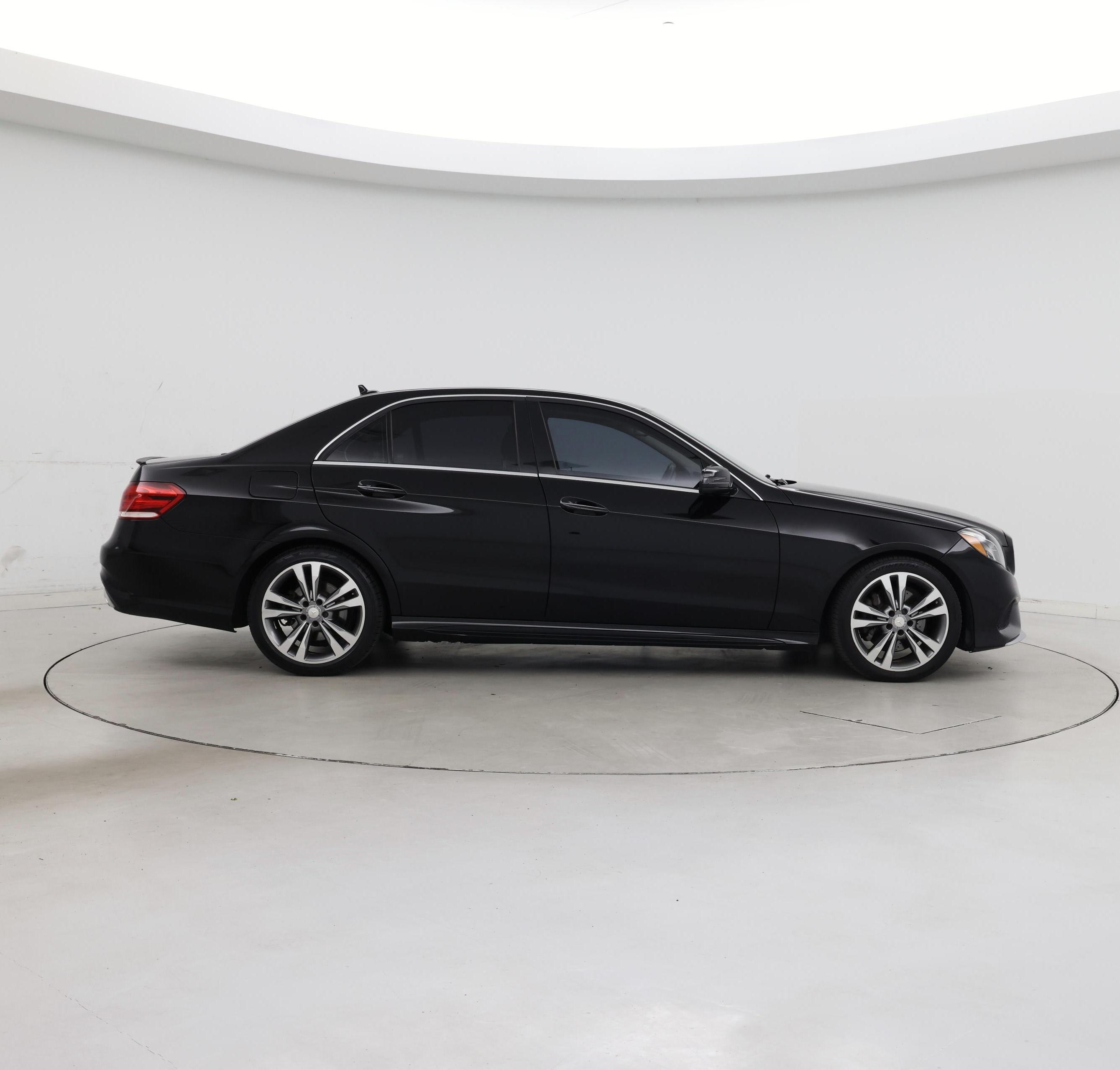 Thumbnail: 2016 Mercedes-Benz E-Class - 7