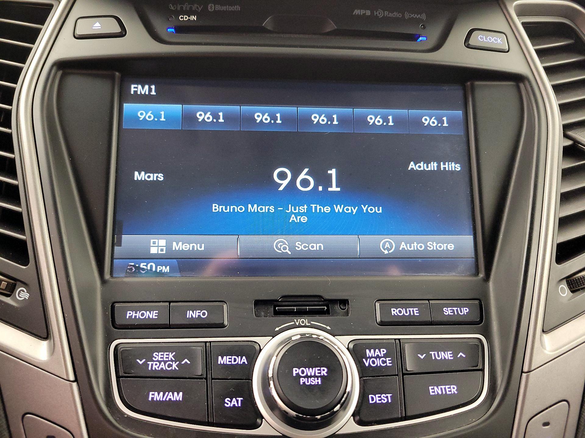 Thumbnail: 2015 Hyundai Santa Fe - 15