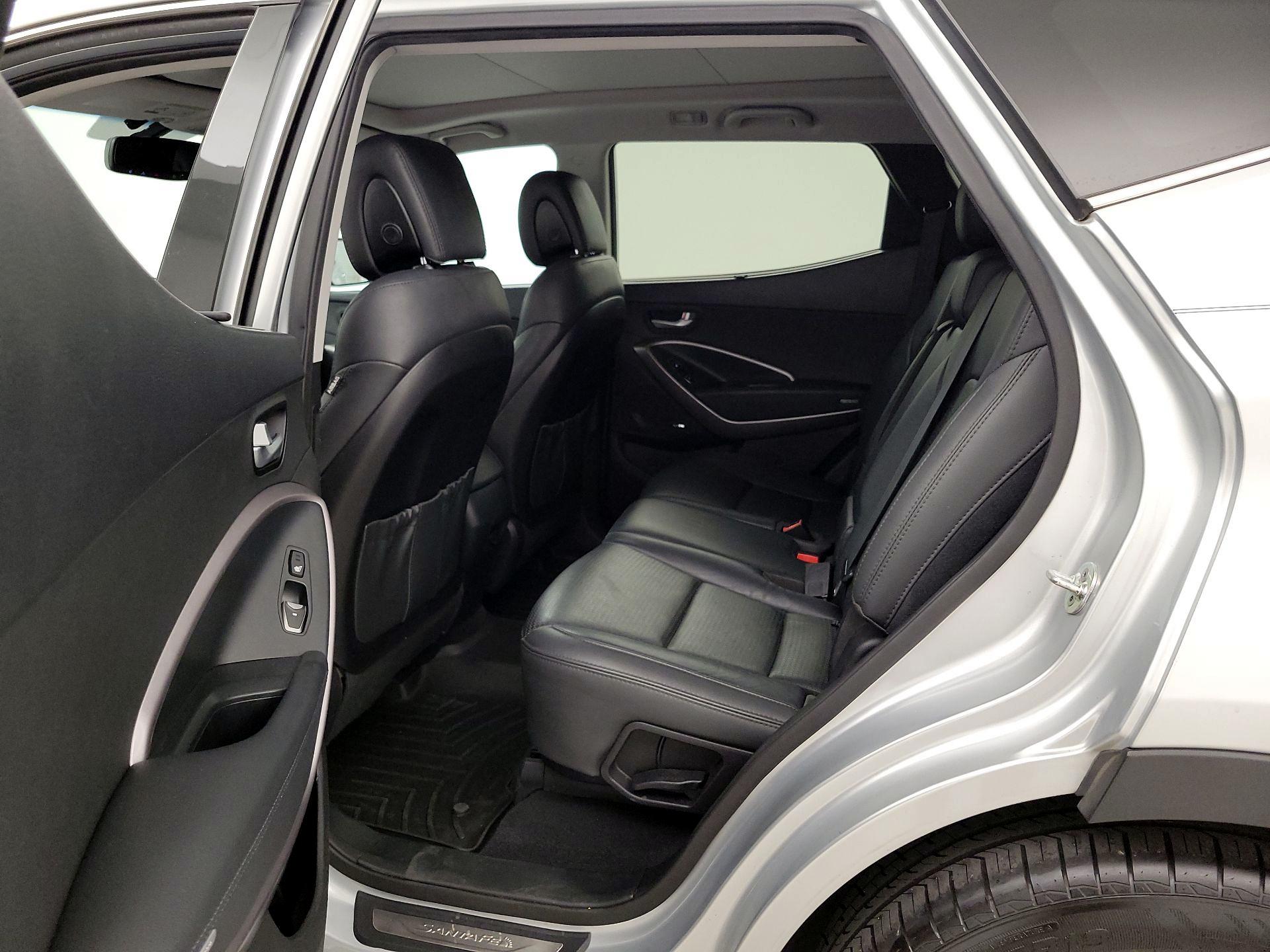 Thumbnail: 2015 Hyundai Santa Fe - 20