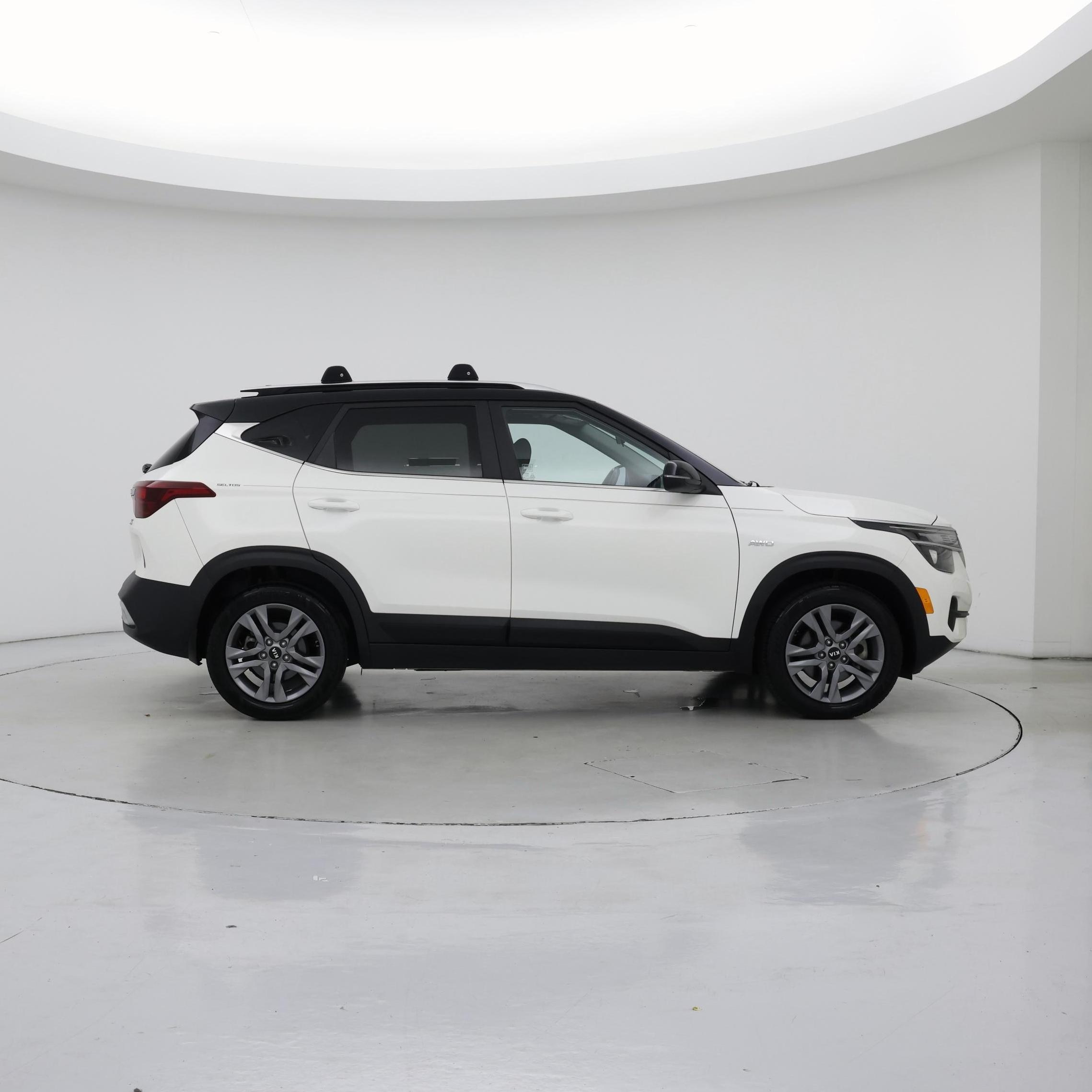 Thumbnail: 2021 Kia Seltos - 7