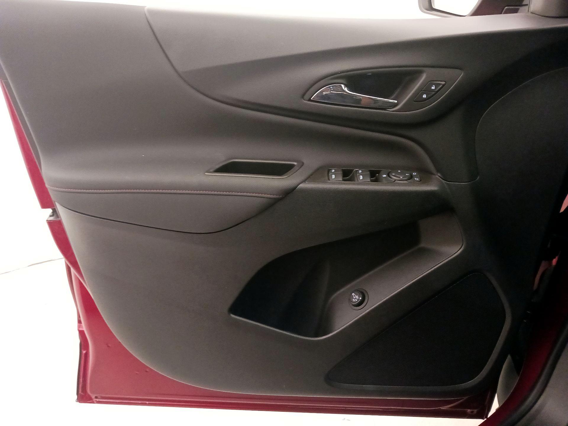 Thumbnail: 2023 Chevrolet Equinox - 12