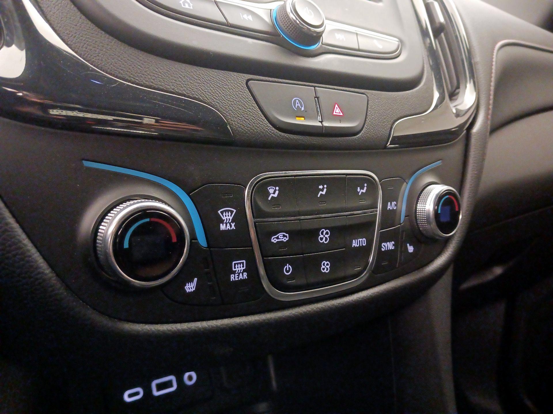 Thumbnail: 2023 Chevrolet Equinox - 16