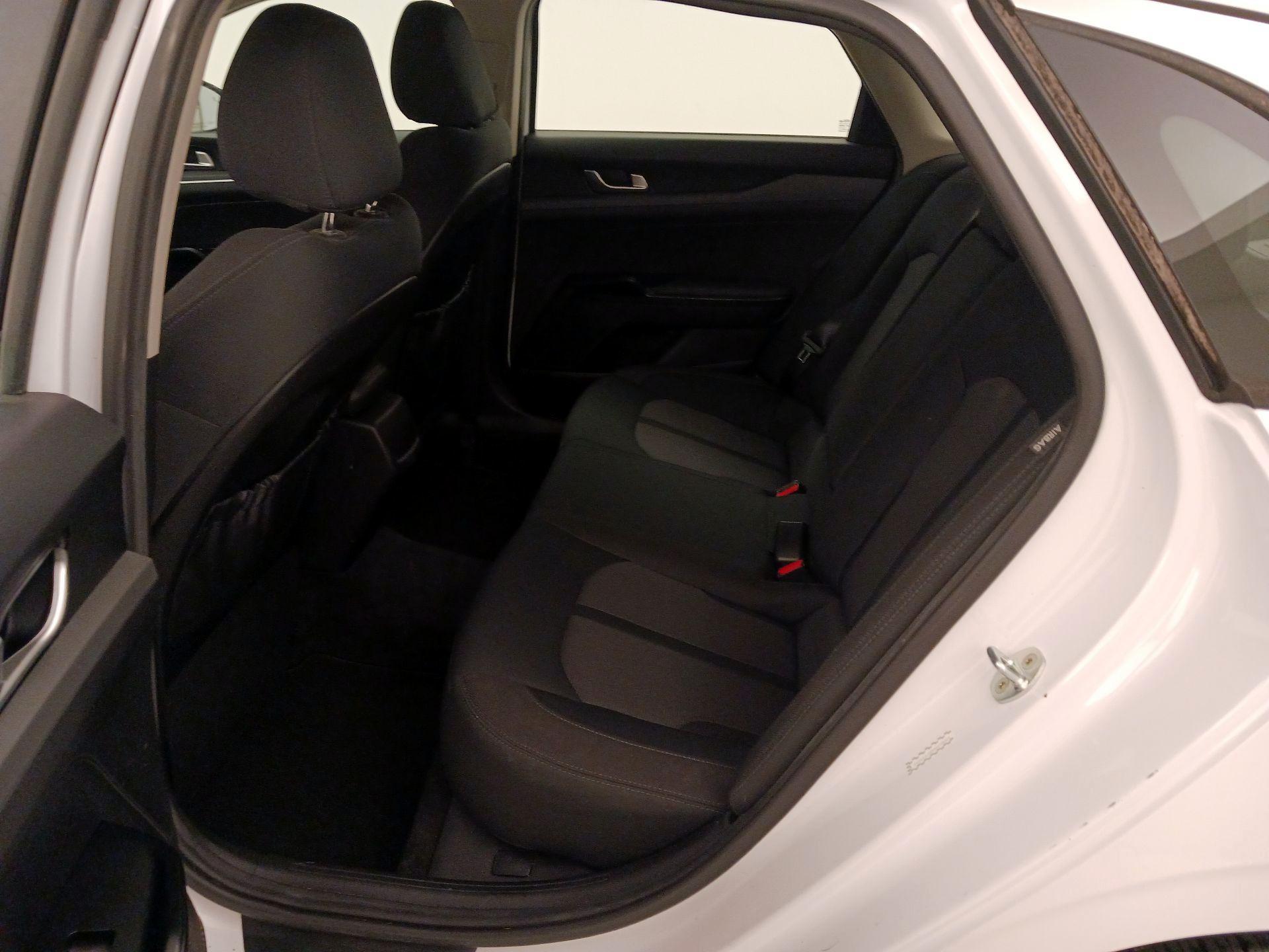 Thumbnail: 2021 Kia K5 - 19