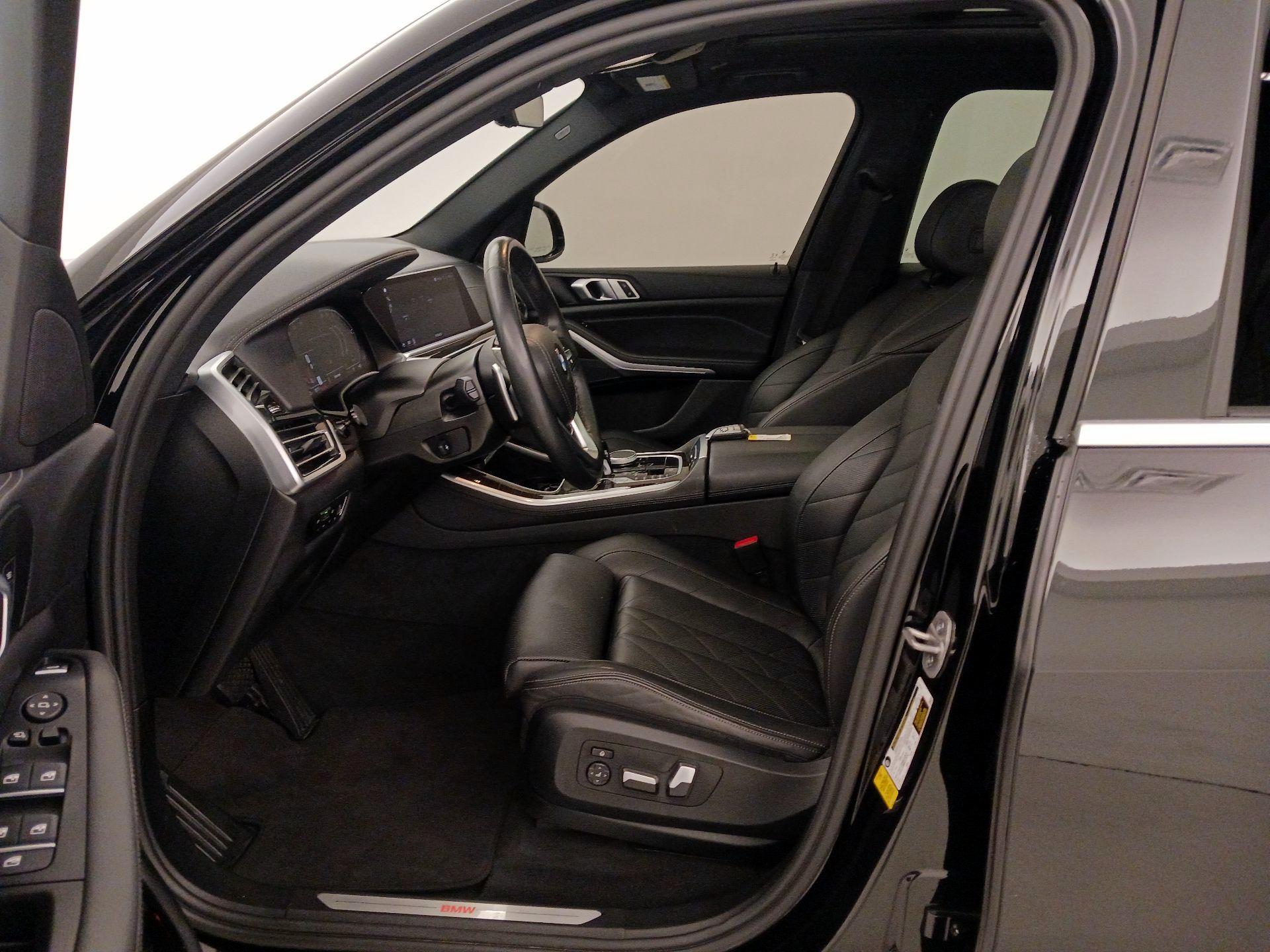 Thumbnail: 2023 BMW X5 - 11