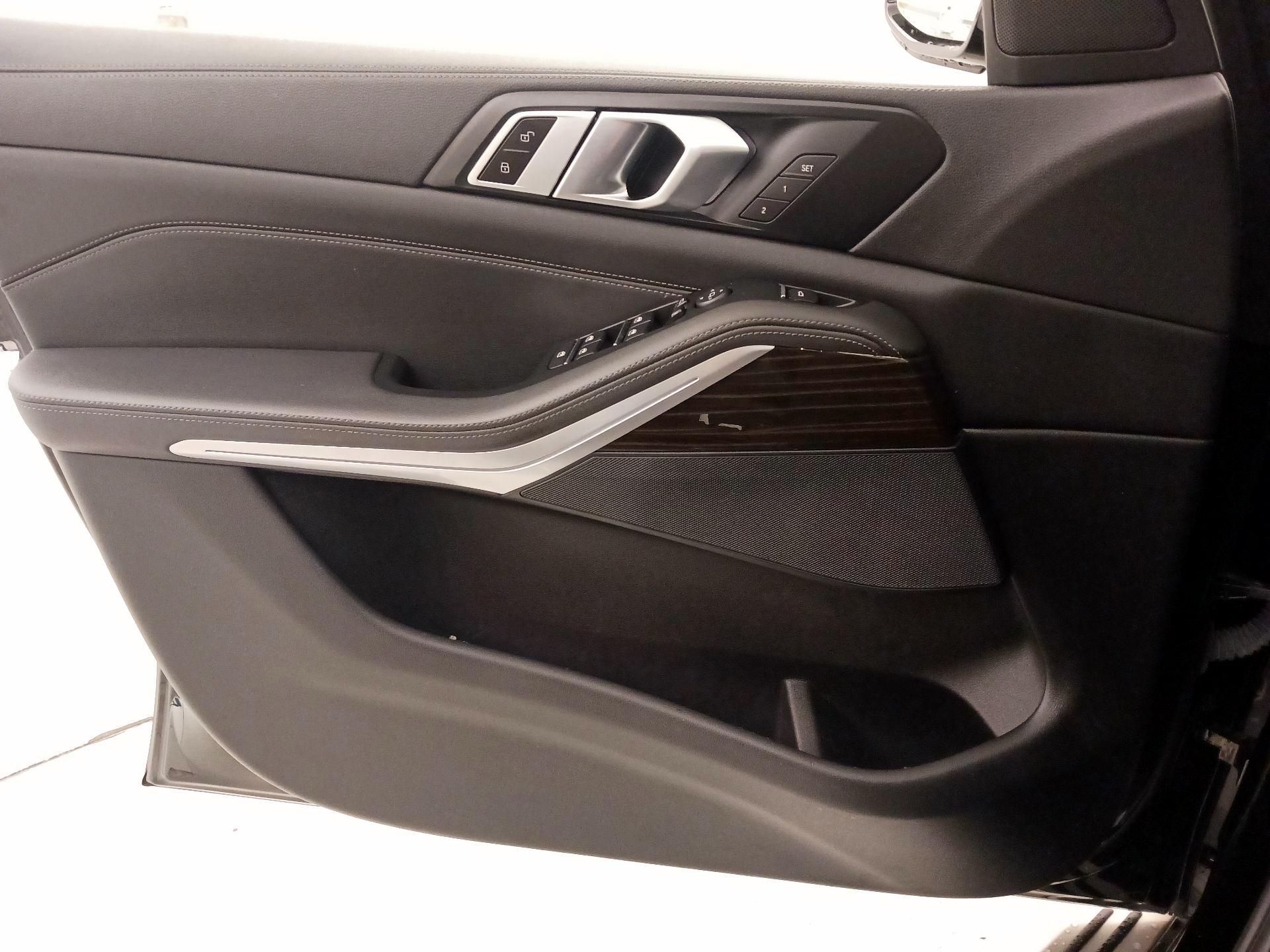 Thumbnail: 2023 BMW X5 - 12
