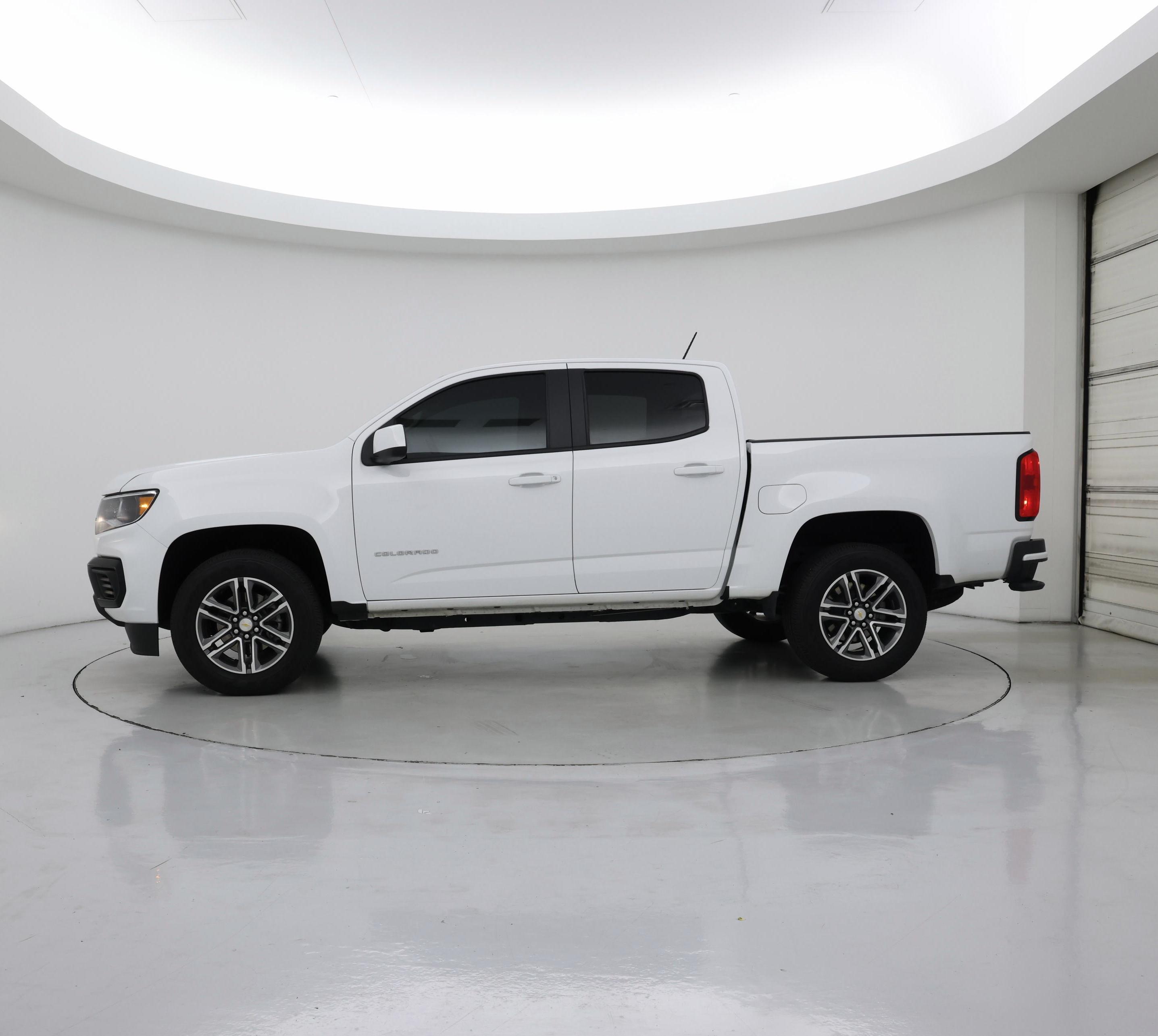 Thumbnail: 2021 Chevrolet Colorado - 3