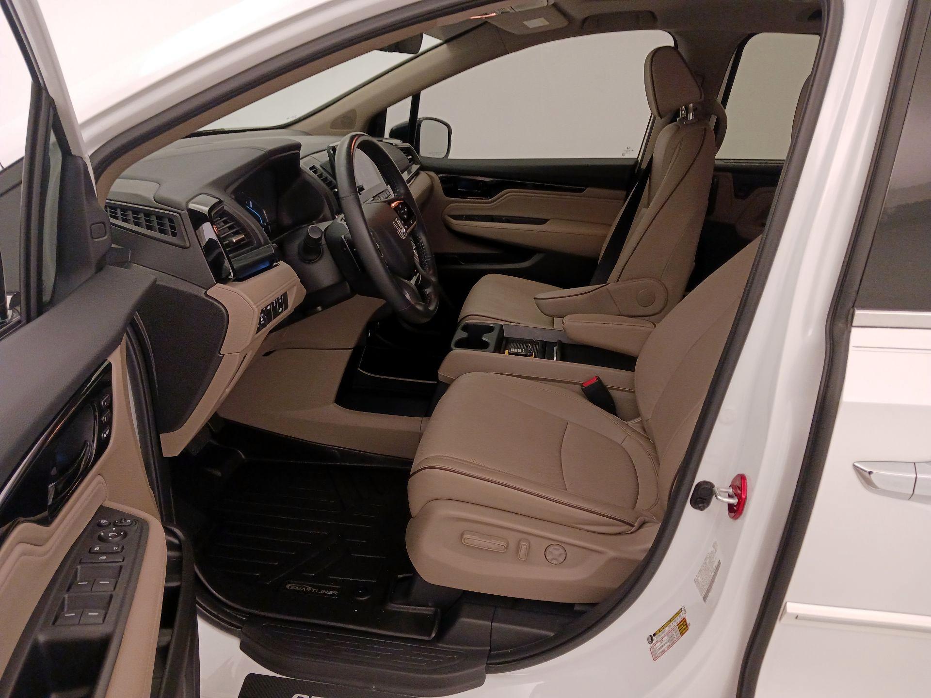 Thumbnail: 2022 Honda Odyssey - 11