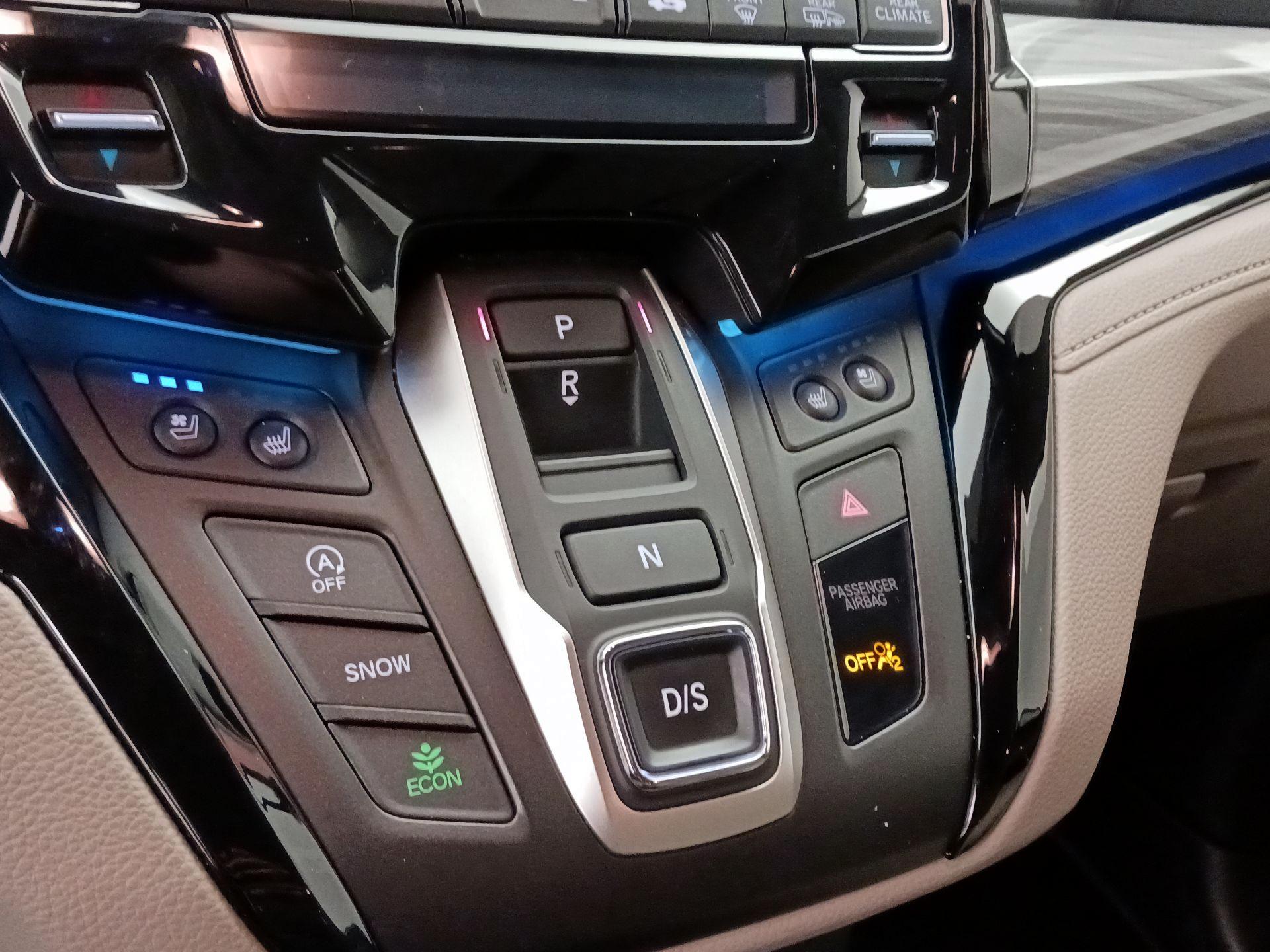 Thumbnail: 2022 Honda Odyssey - 18