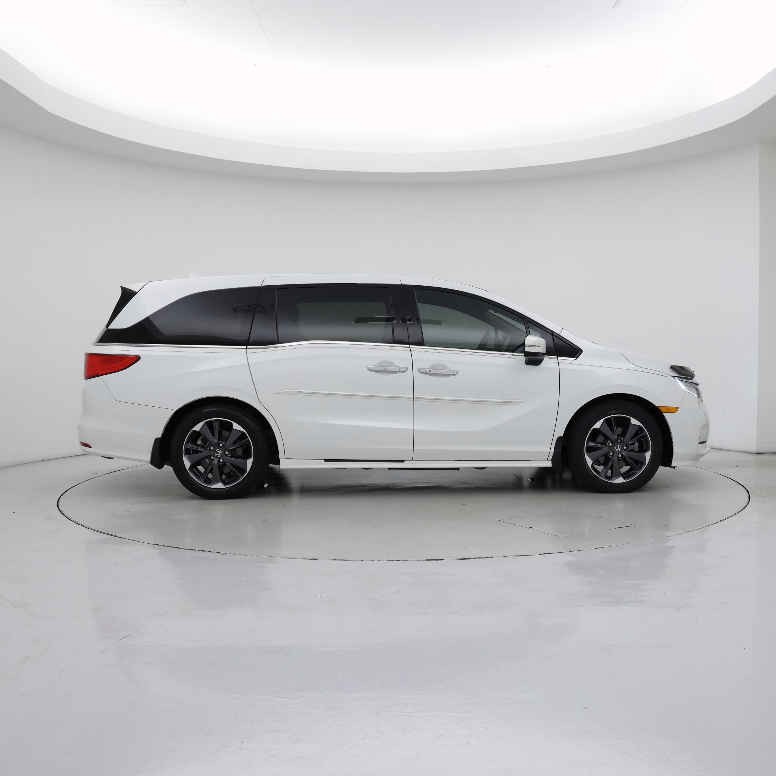 Thumbnail: 2022 Honda Odyssey - 7