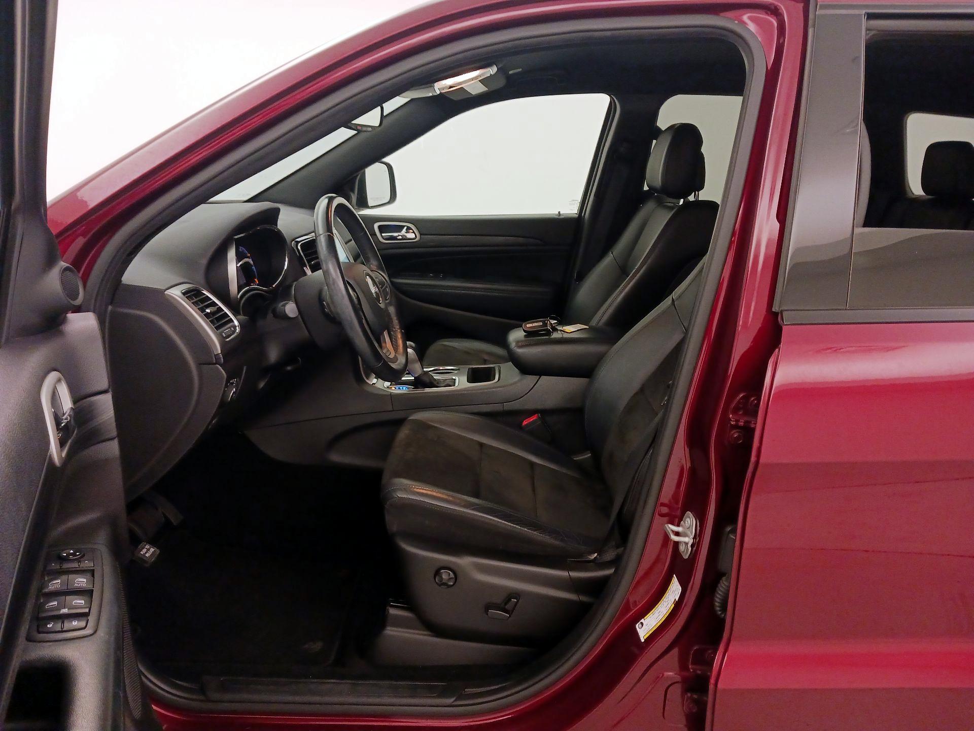 Thumbnail: 2020 Jeep Grand Cherokee - 11