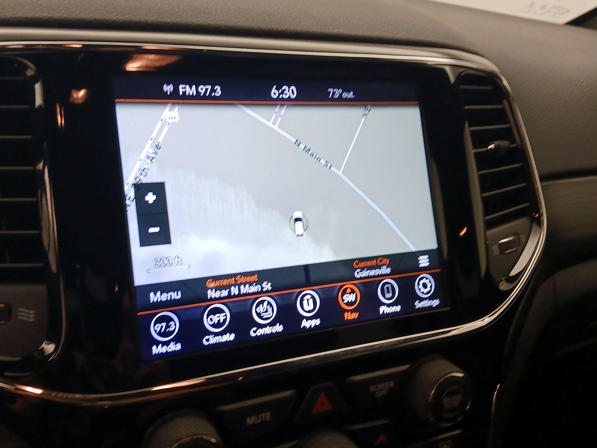 Thumbnail: 2020 Jeep Grand Cherokee - 14