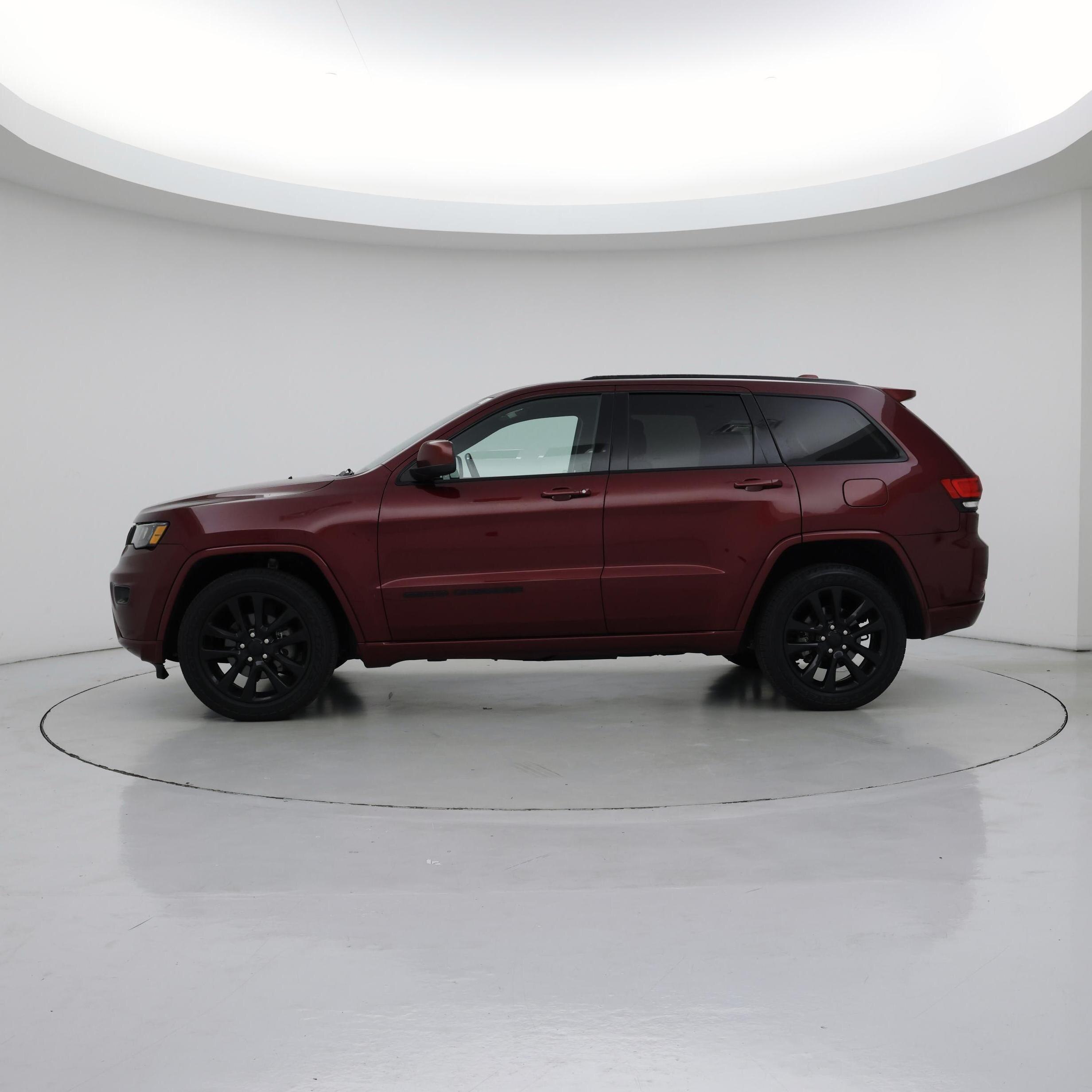 Thumbnail: 2020 Jeep Grand Cherokee - 3