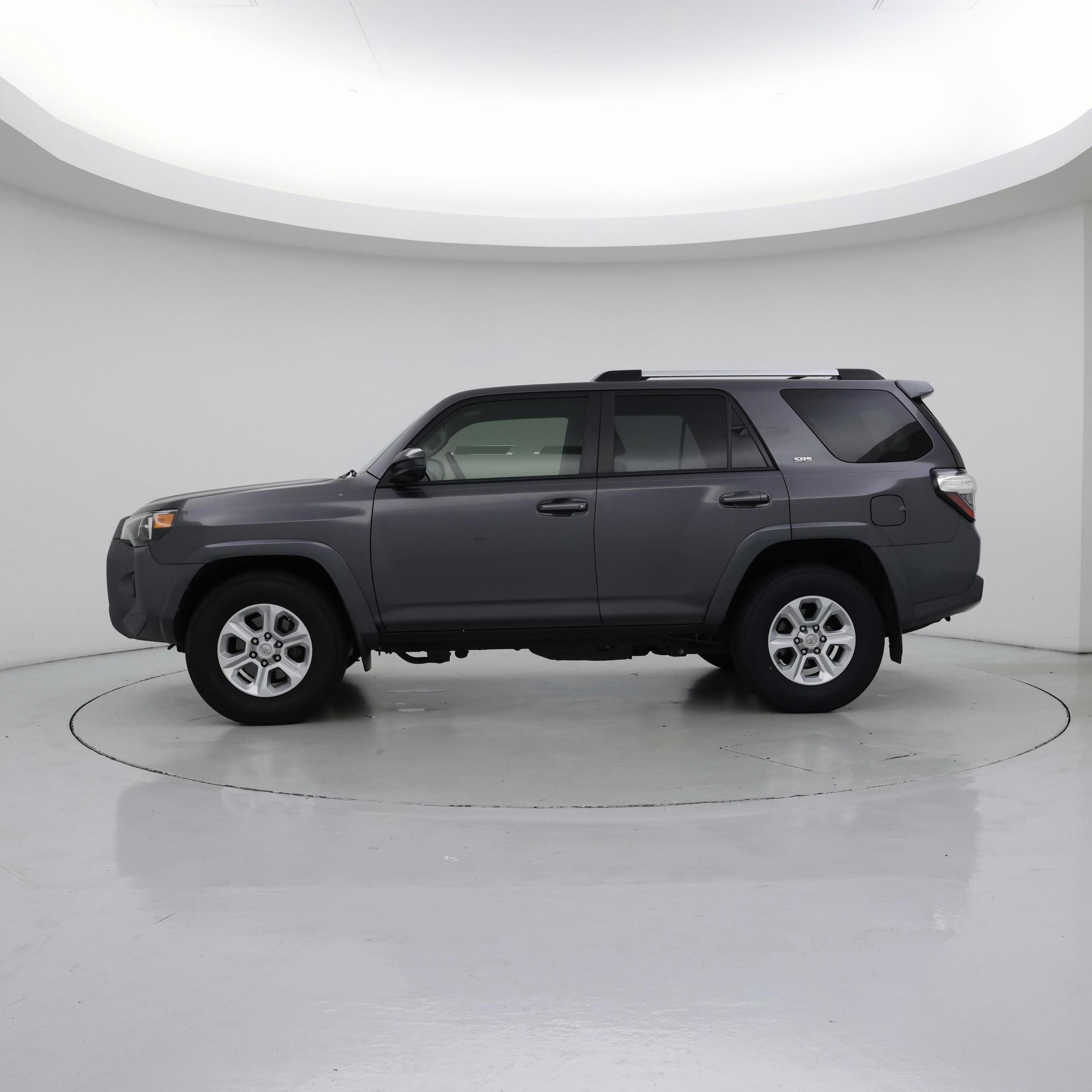 Thumbnail: 2019 Toyota 4Runner - 3