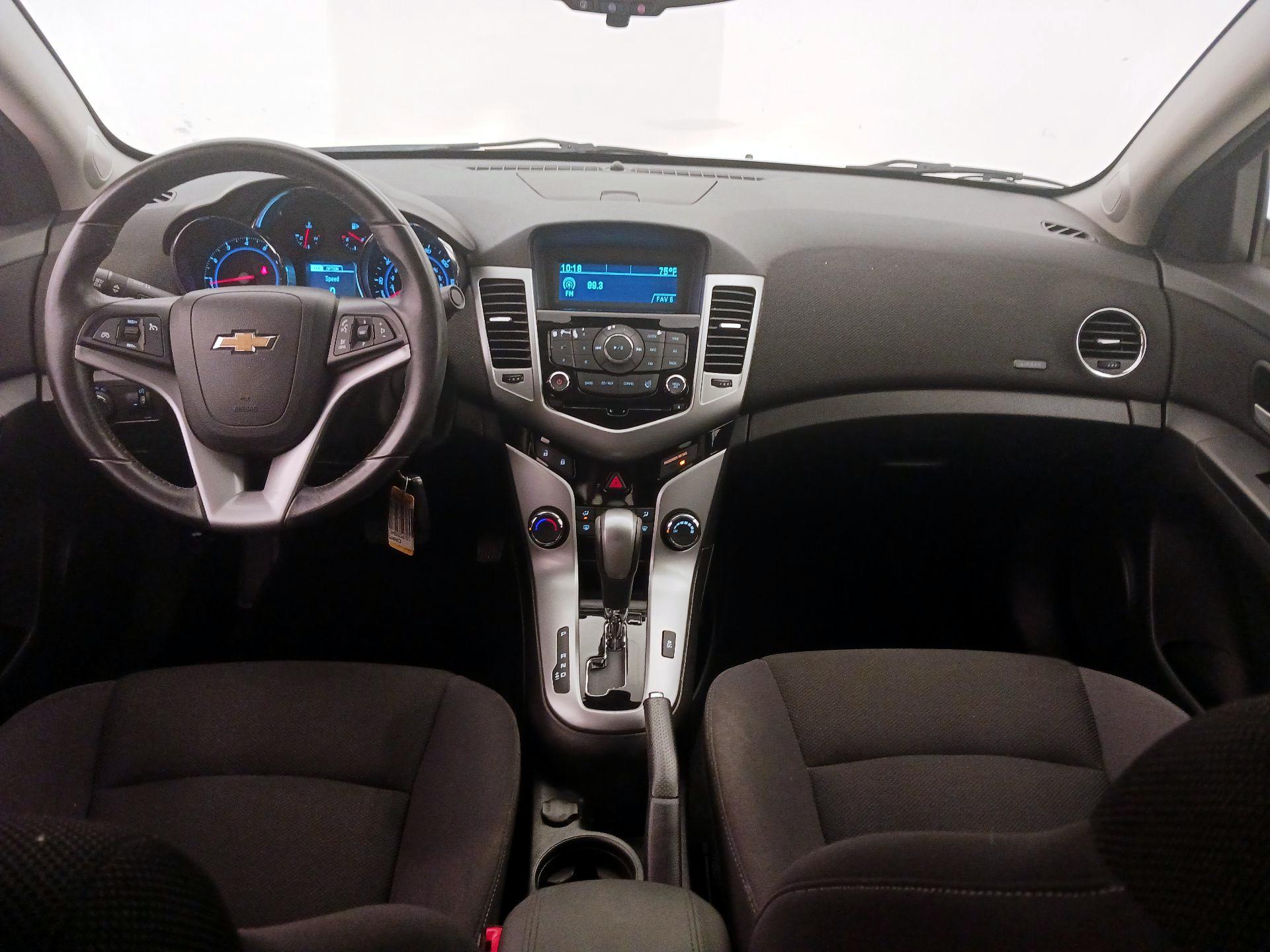 Thumbnail: 2014 Chevrolet Cruze - 9