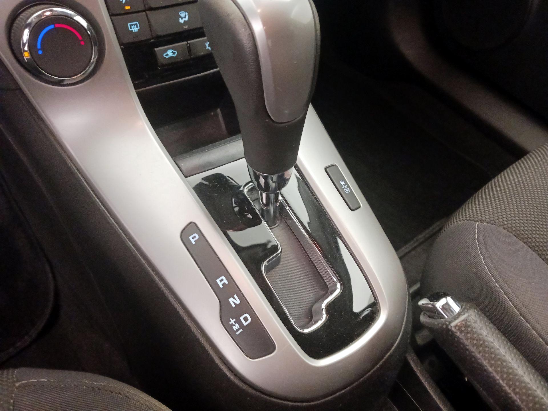 Thumbnail: 2014 Chevrolet Cruze - 16