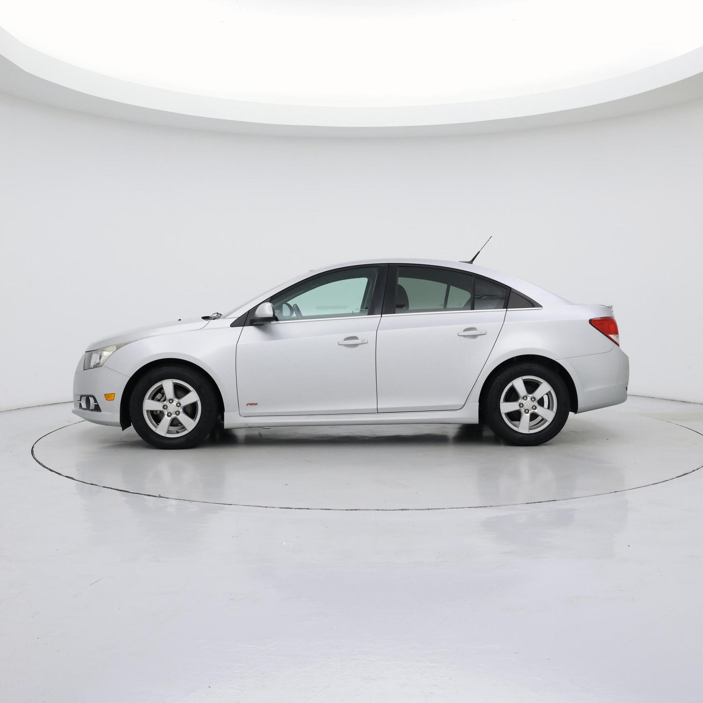 Thumbnail: 2014 Chevrolet Cruze - 3