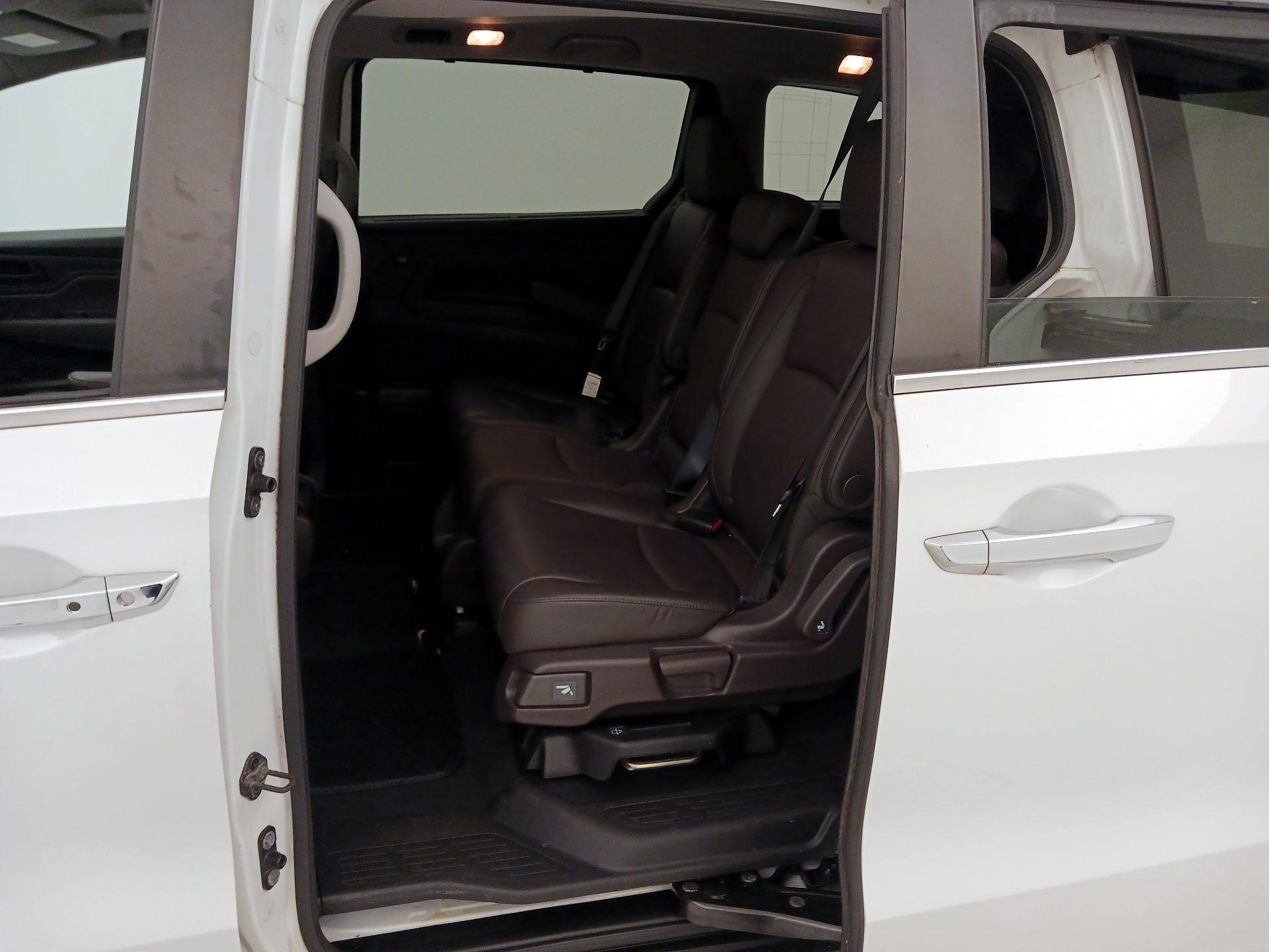 Thumbnail: 2020 Honda Odyssey - 20