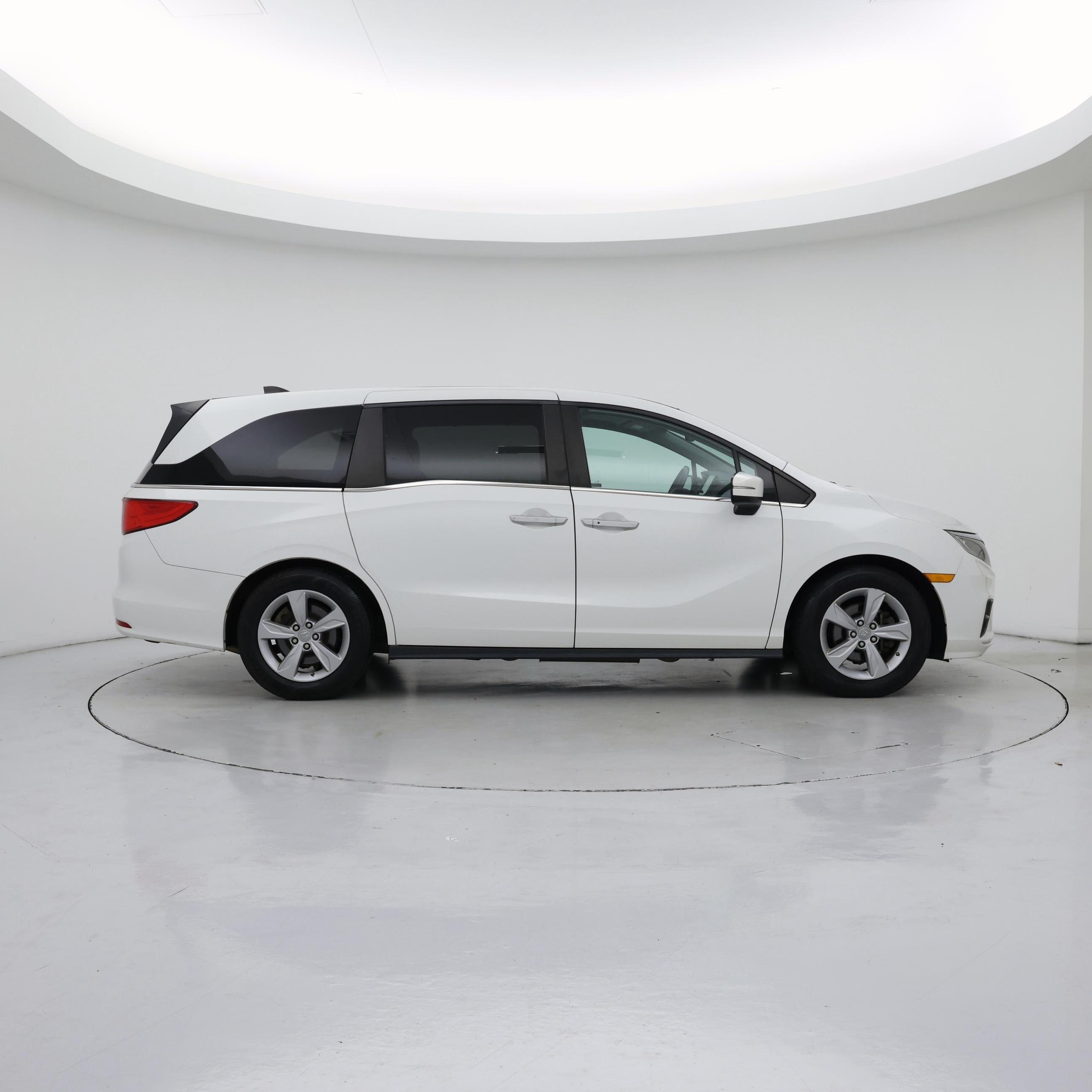 Thumbnail: 2020 Honda Odyssey - 7