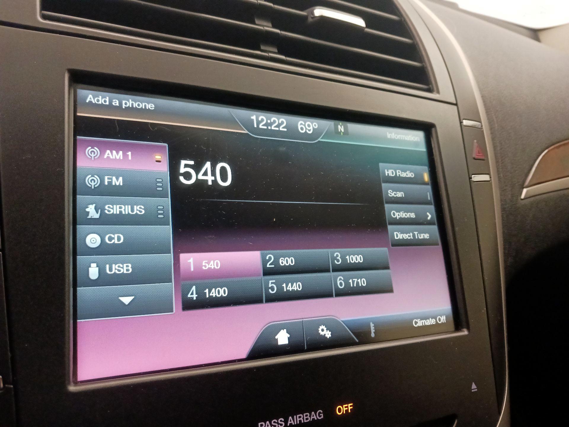 Thumbnail: 2016 Lincoln MKZ - 15