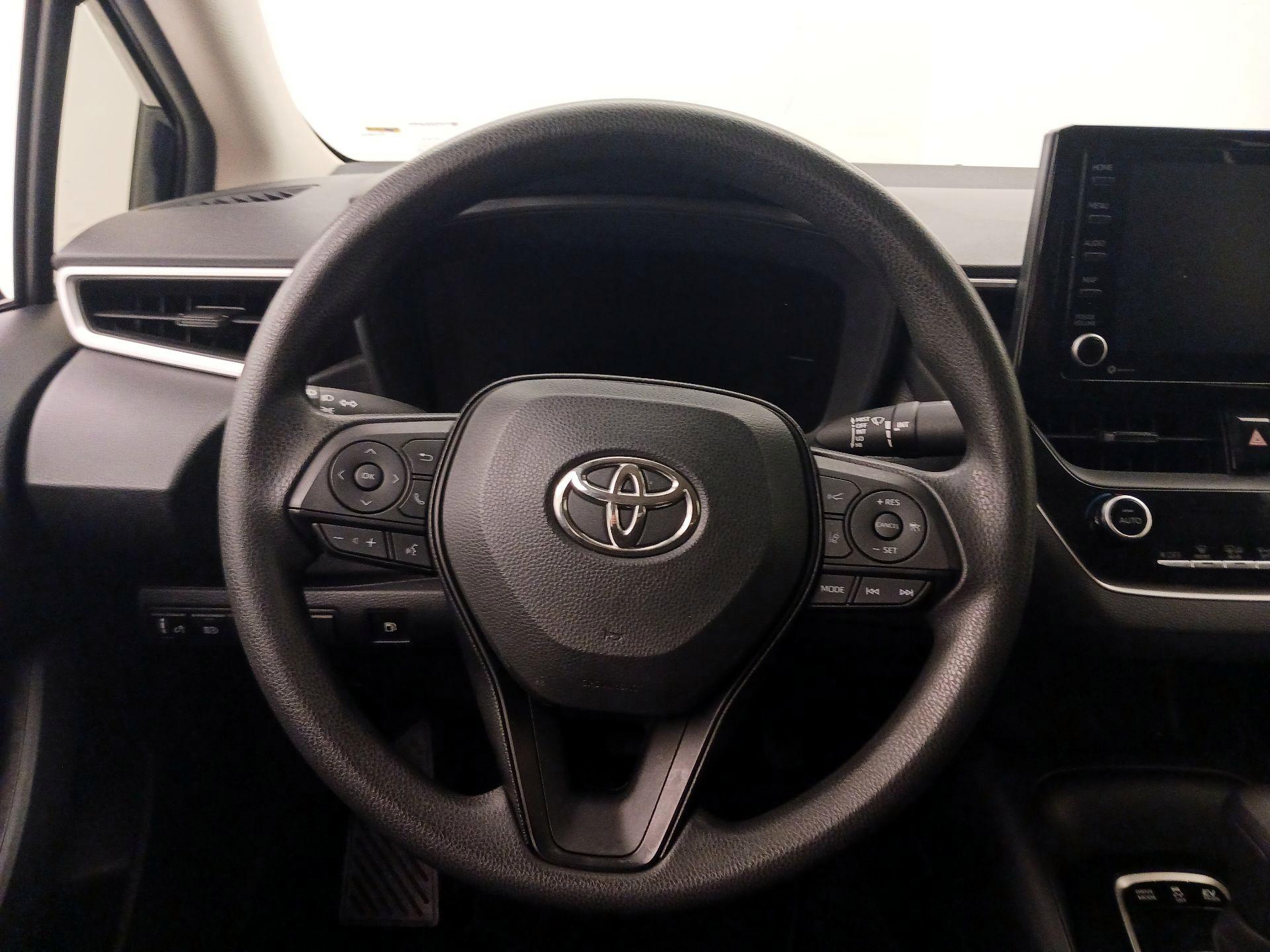 Thumbnail: 2022 Toyota Corolla - 10
