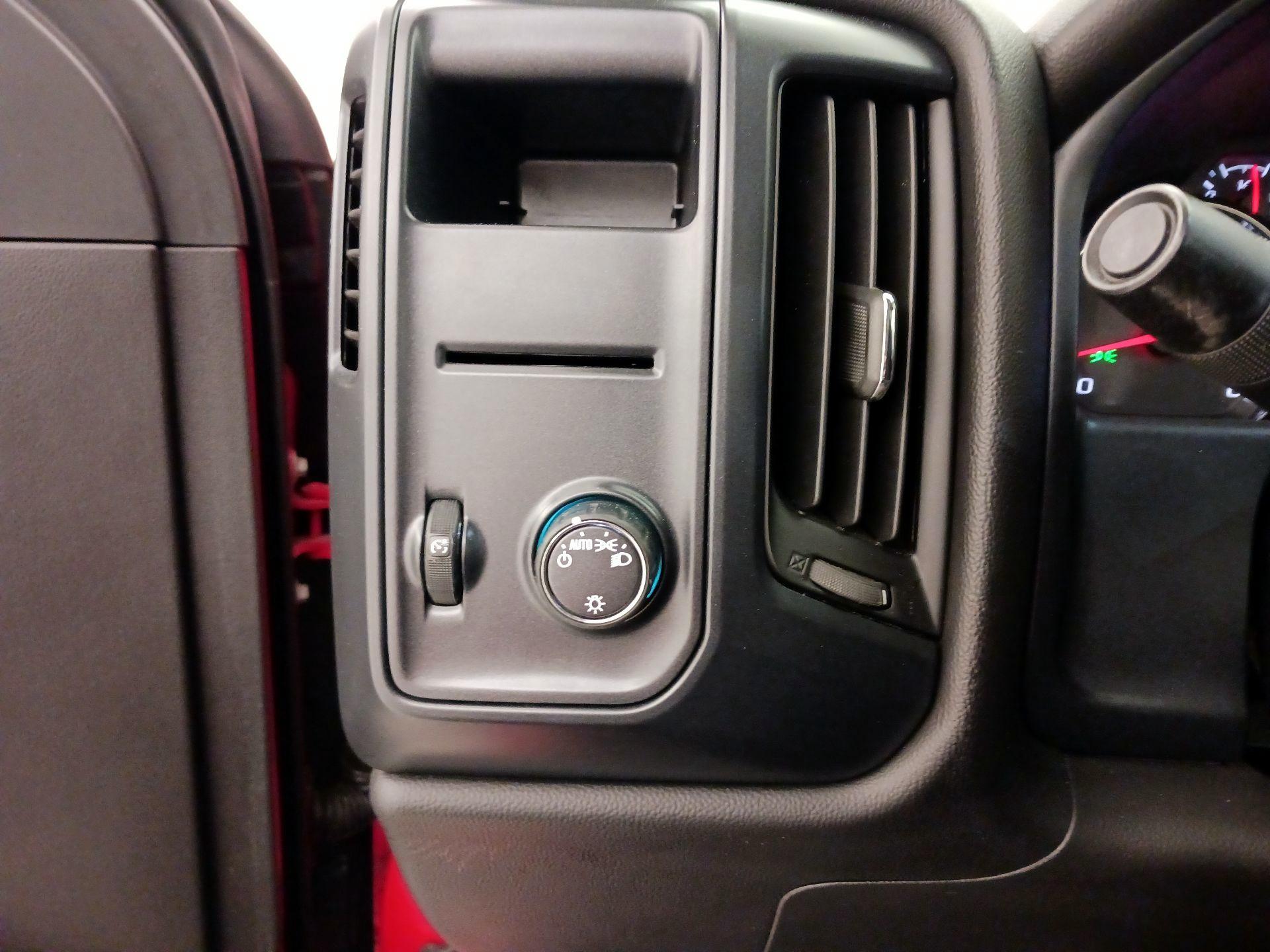 Thumbnail: 2017 Chevrolet Silverado 1500 - 13