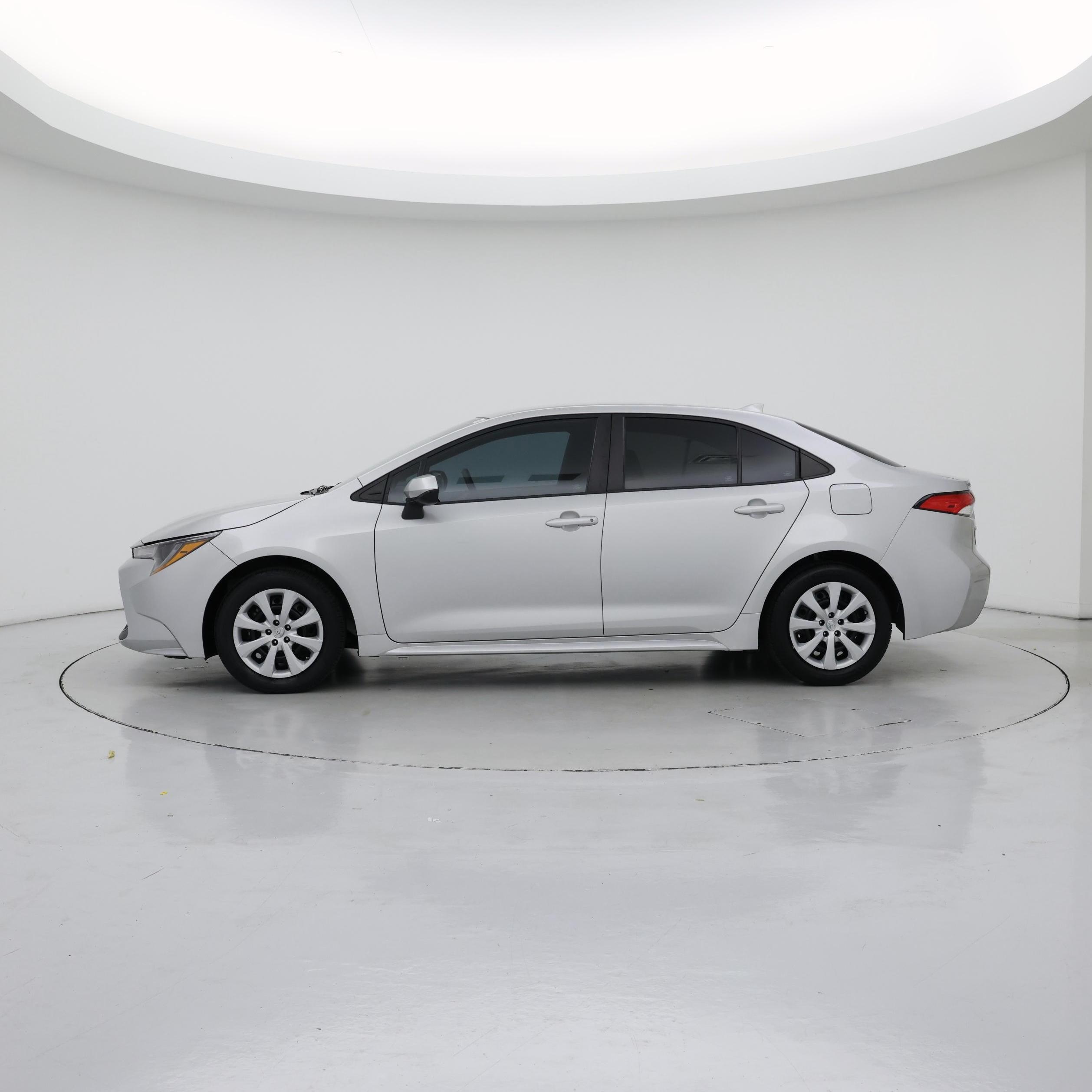 Thumbnail: 2022 Toyota Corolla - 3