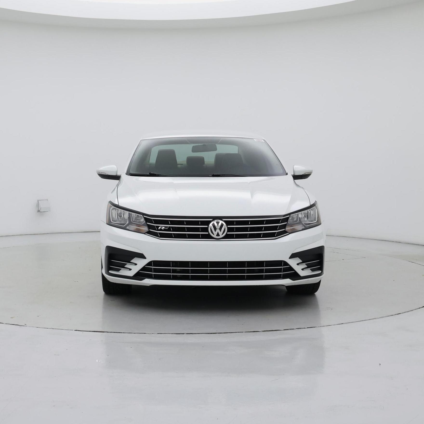 Thumbnail: 2017 Volkswagen Passat - 5
