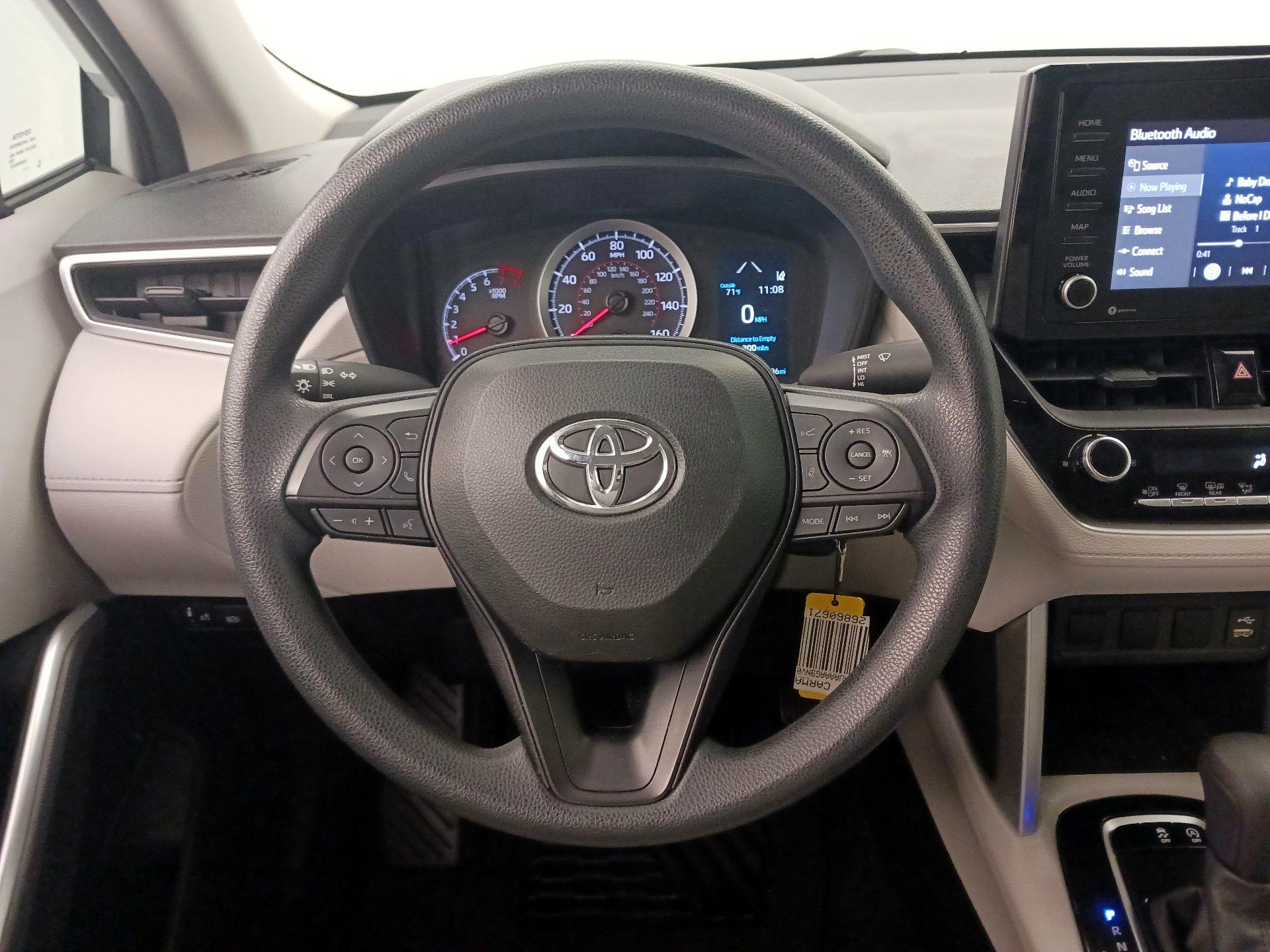 Thumbnail: 2022 Toyota Corolla Cross - 10