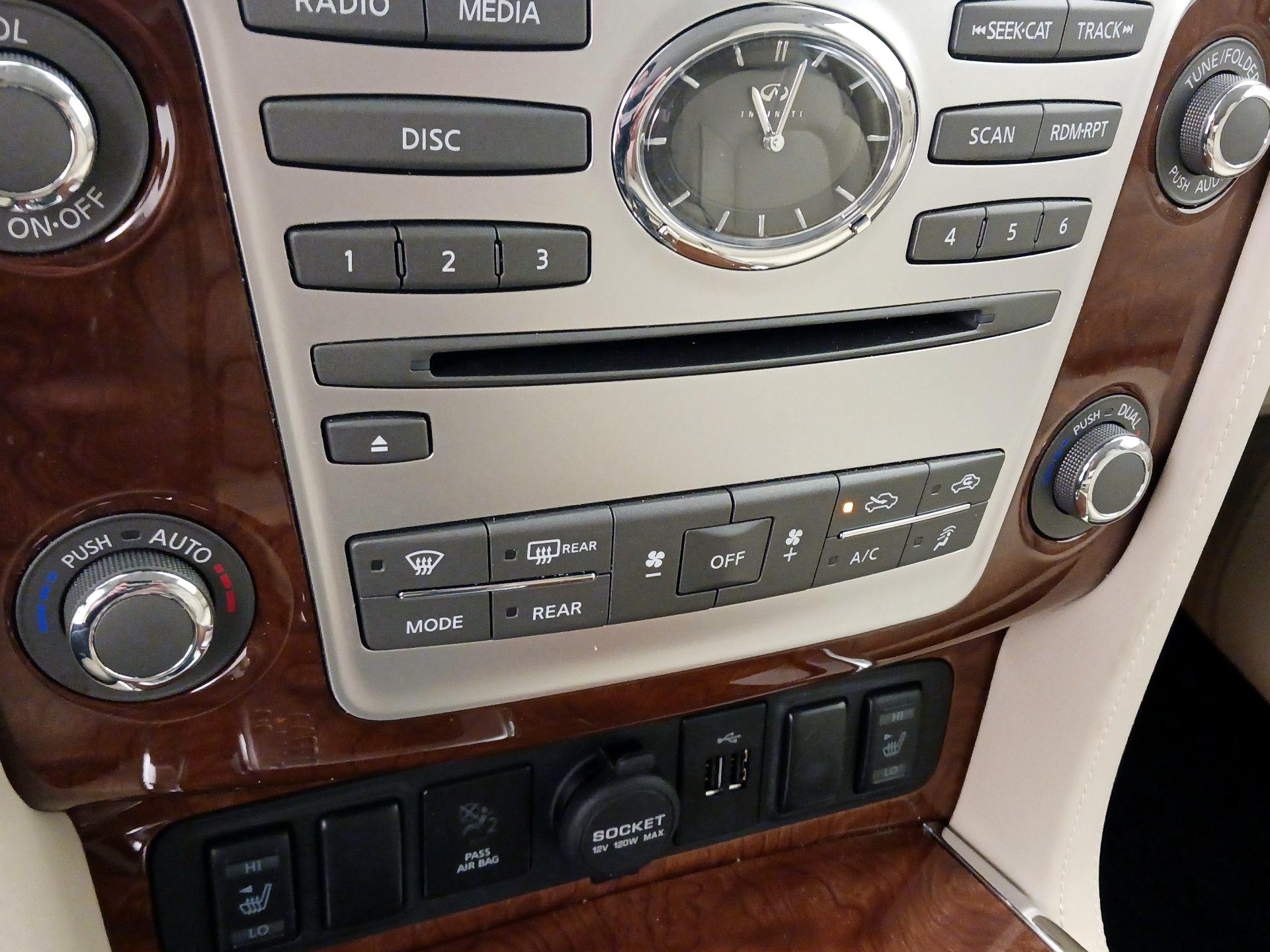 Thumbnail: 2018 INFINITI QX80 - 17