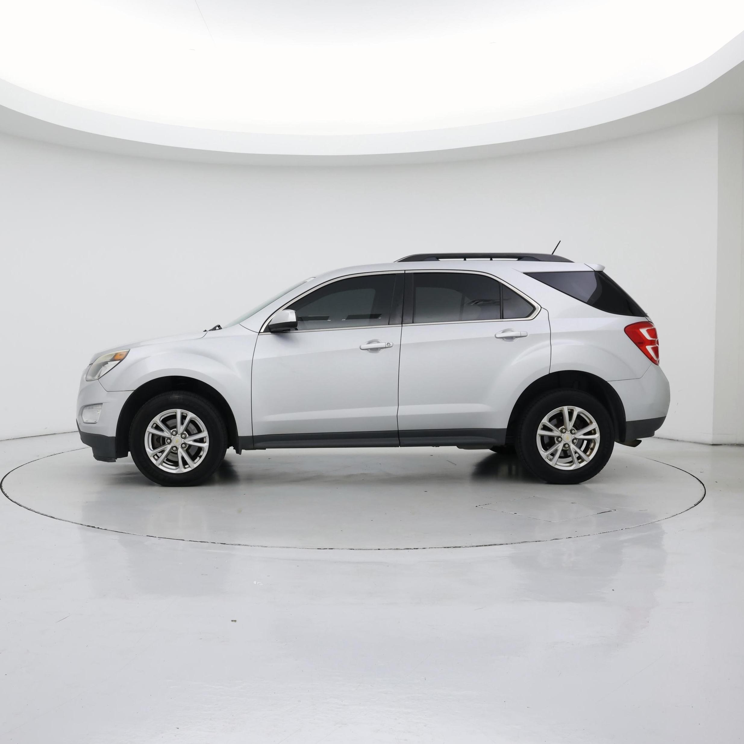 Thumbnail: 2017 Chevrolet Equinox - 3