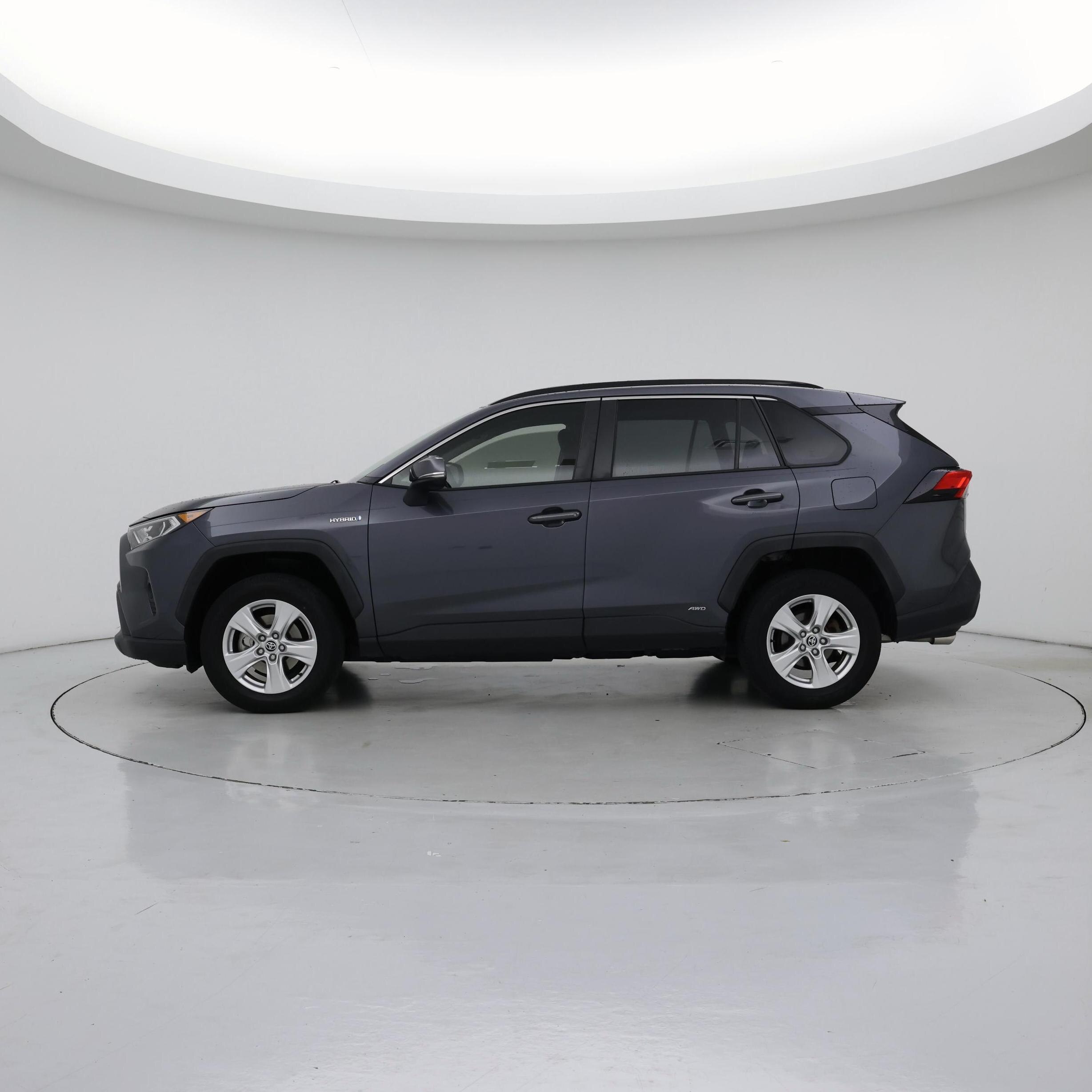 Thumbnail: 2020 Toyota RAV4 - 3