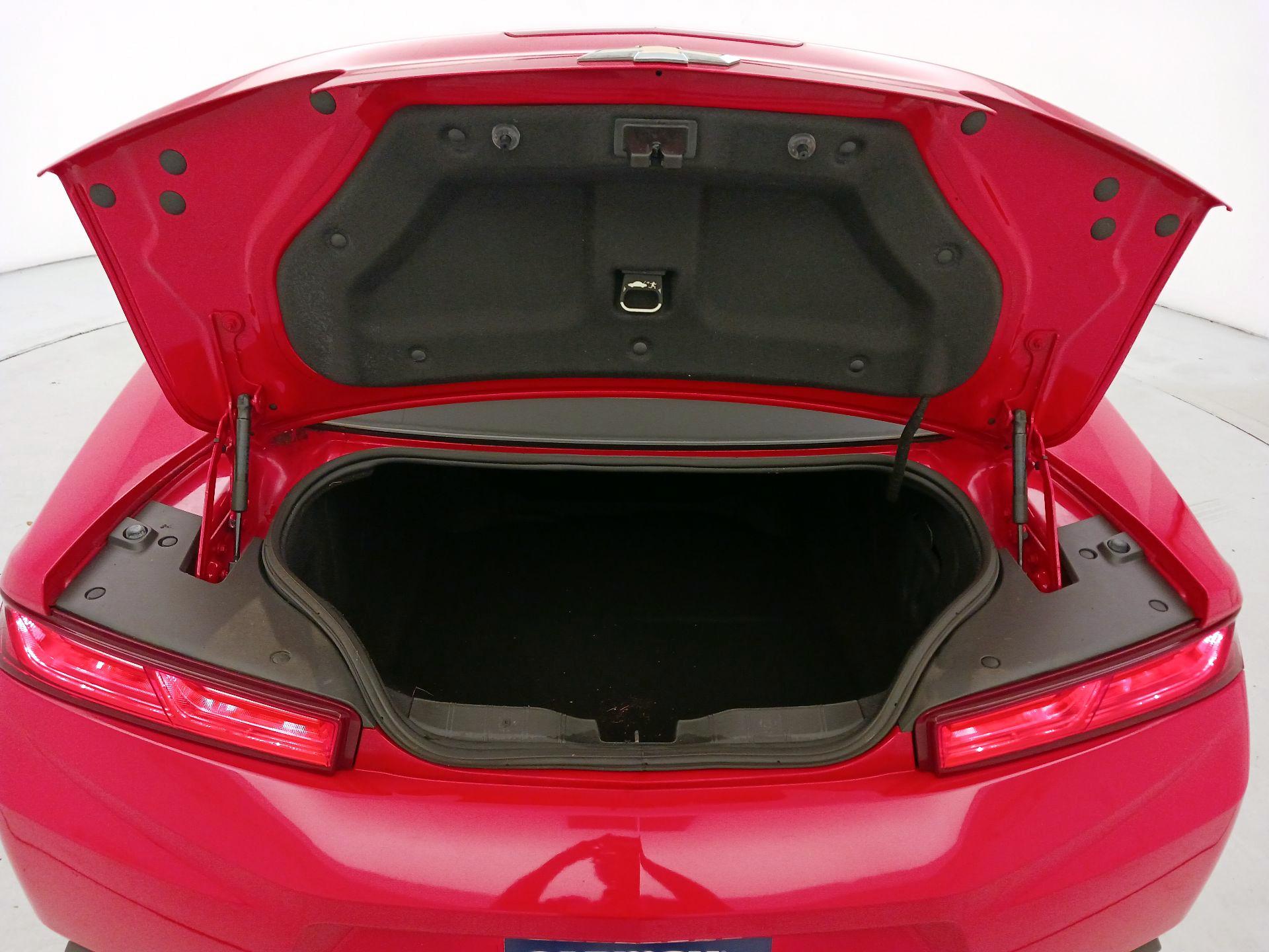 Thumbnail: 2017 Chevrolet Camaro - 17