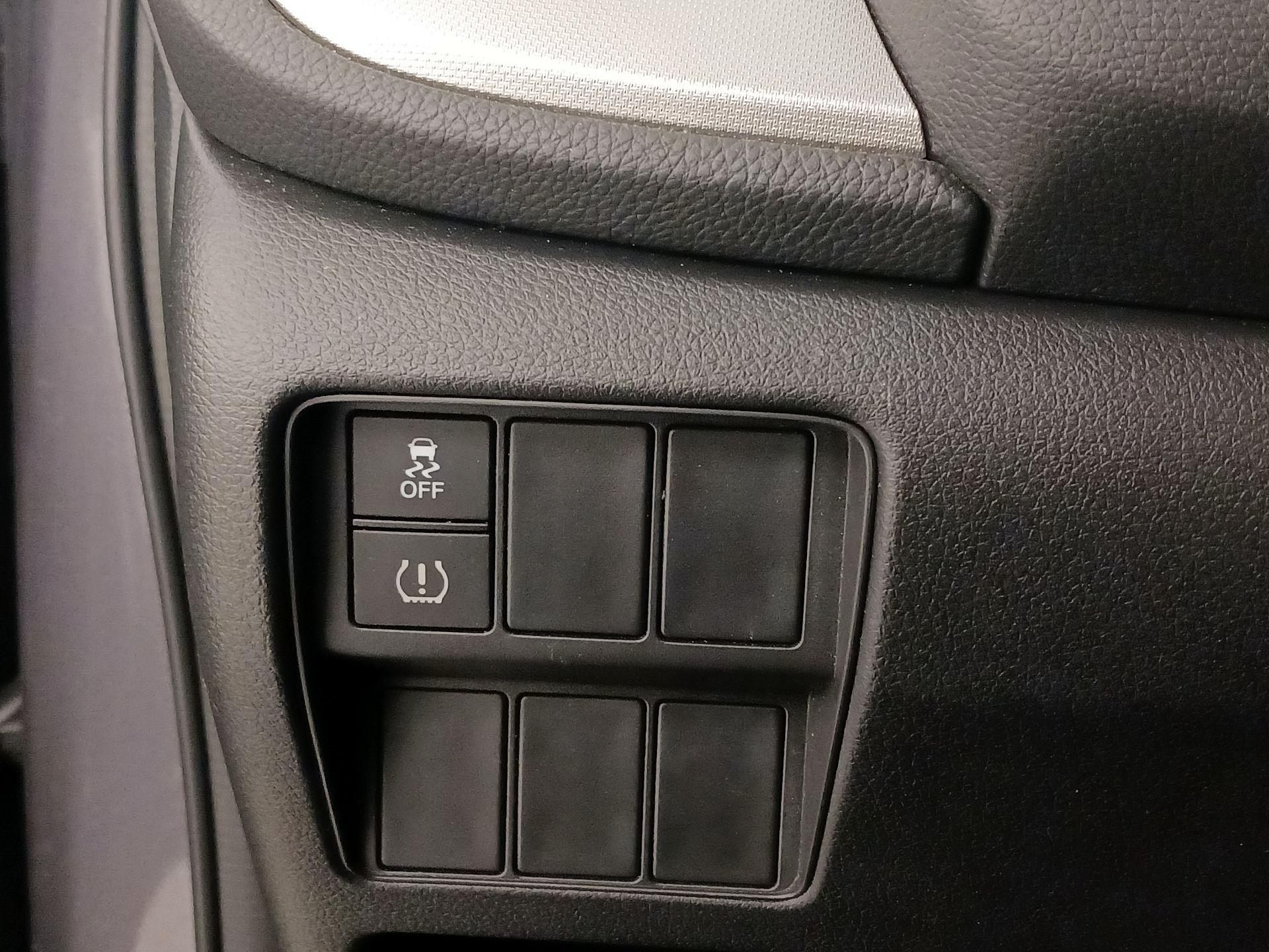 Thumbnail: 2019 Honda CR-V - 13